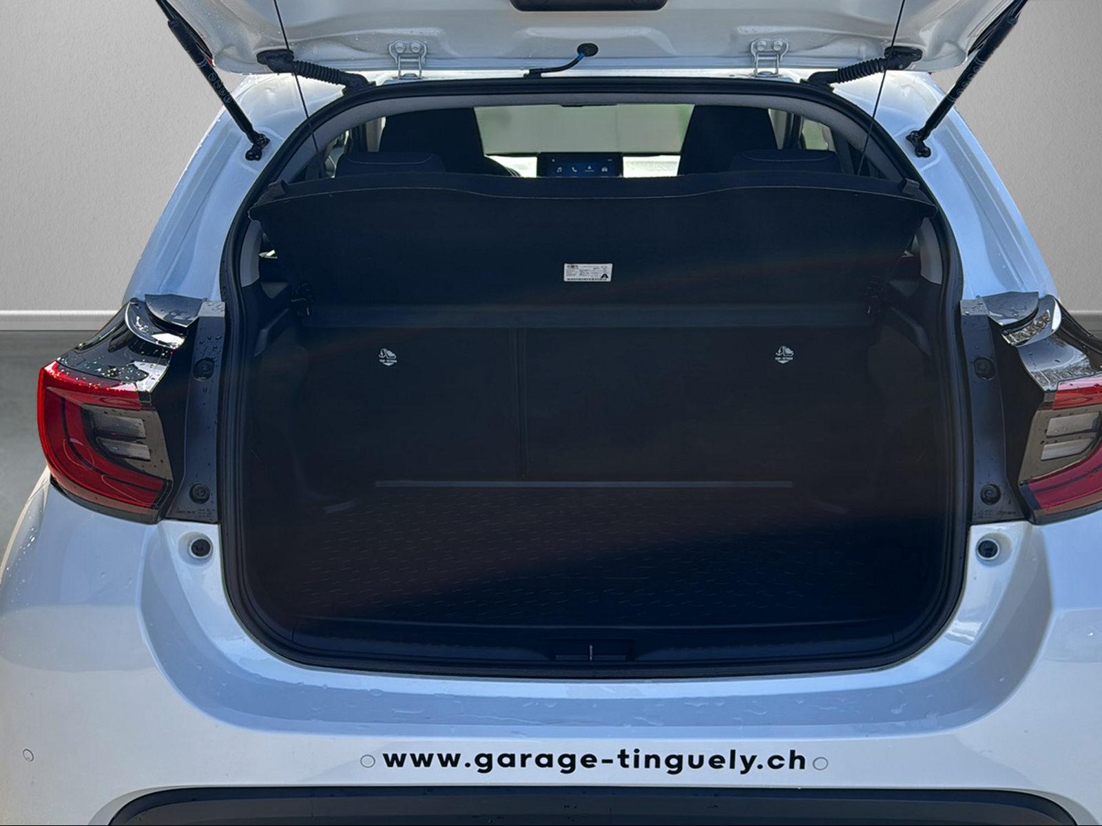 TOYOTA Yaris 1.5 VVT-i HSD Trend-image-9
