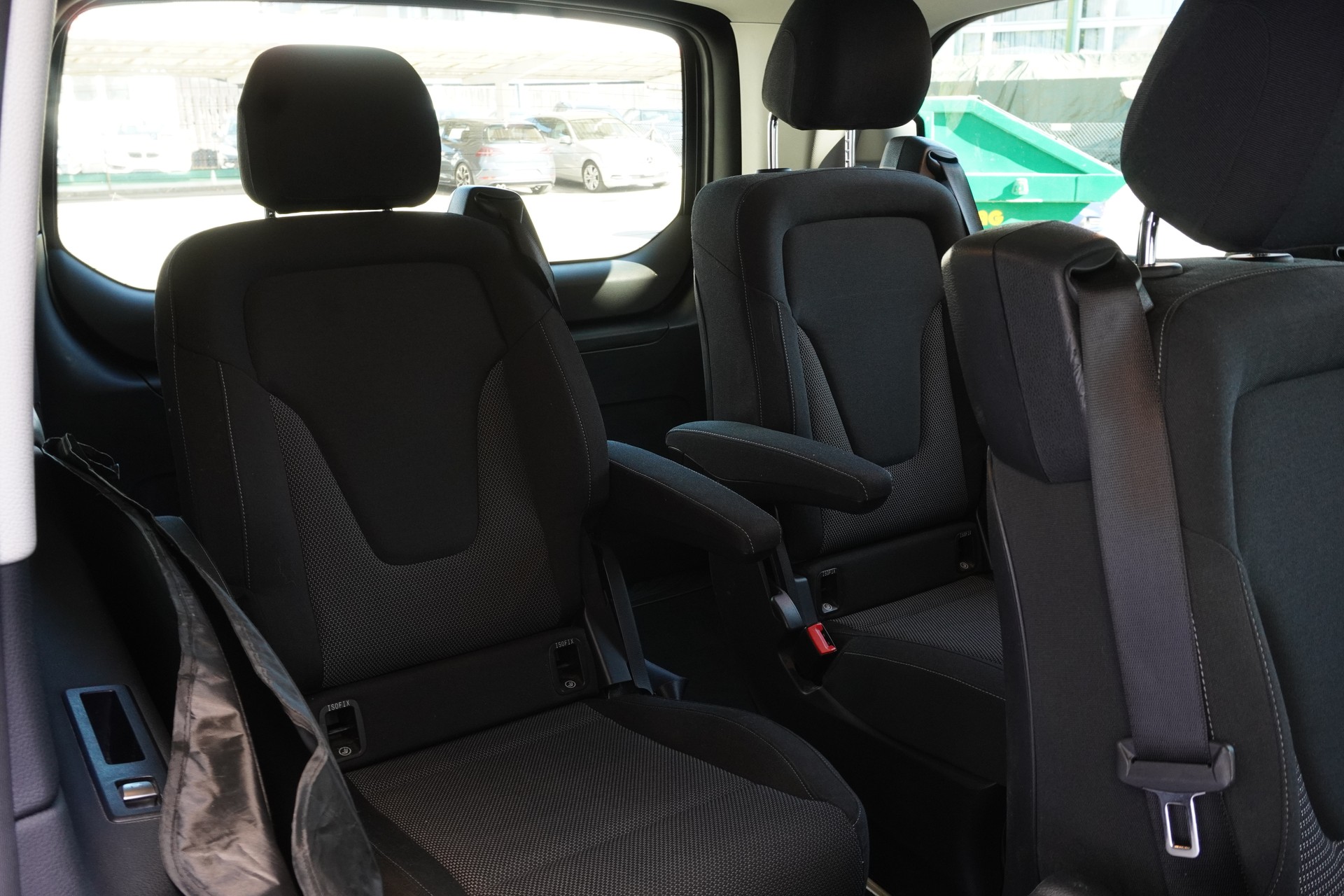 MERCEDES-BENZ V 250 d lang 4Matic 7G-Tronic-image-14