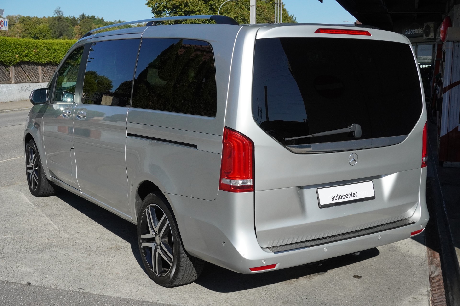 MERCEDES-BENZ V 250 d lang 4Matic 7G-Tronic-image-5