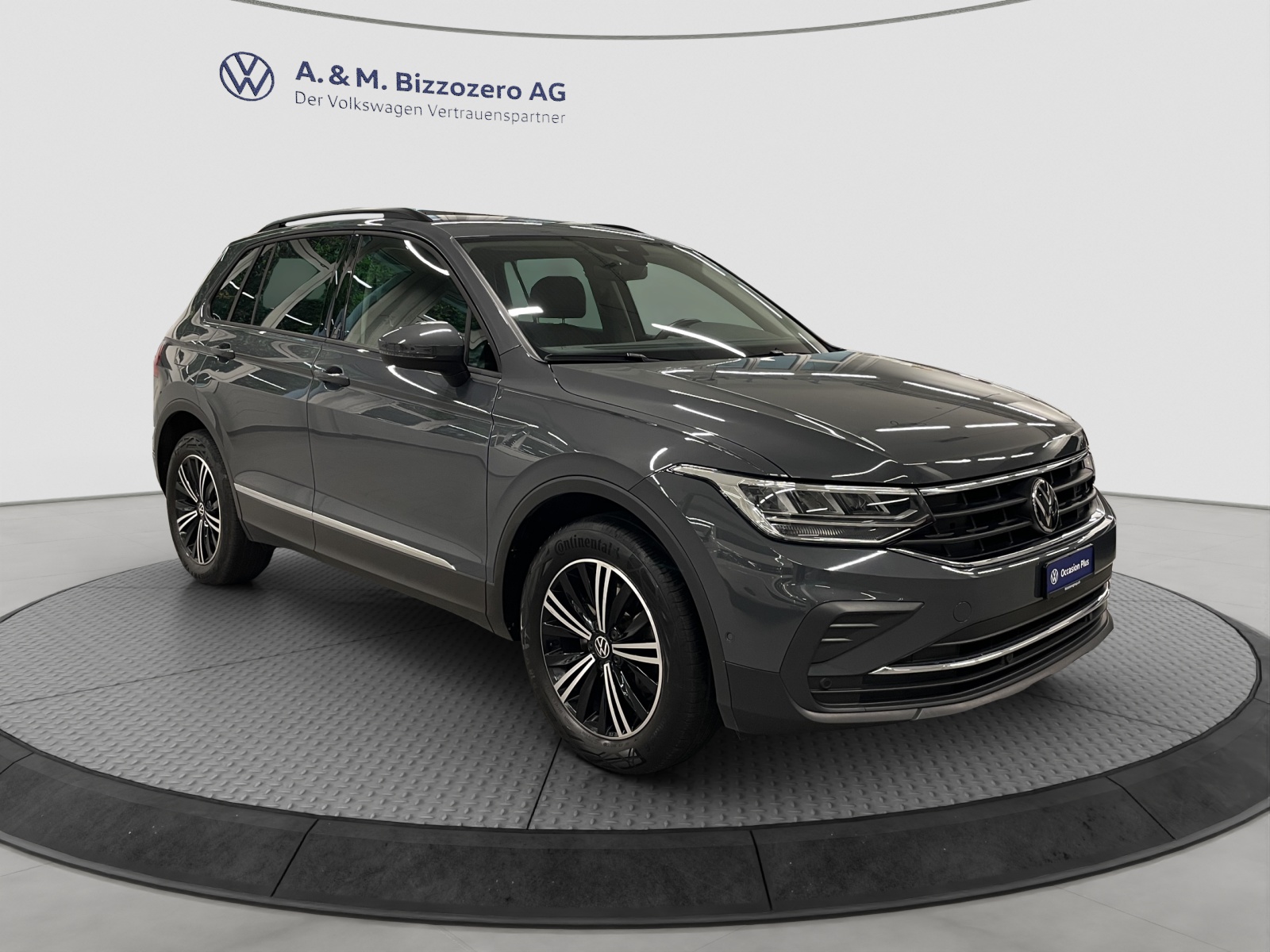 VW Tiguan 2.0TSI Life 4Motion DSG-image-6