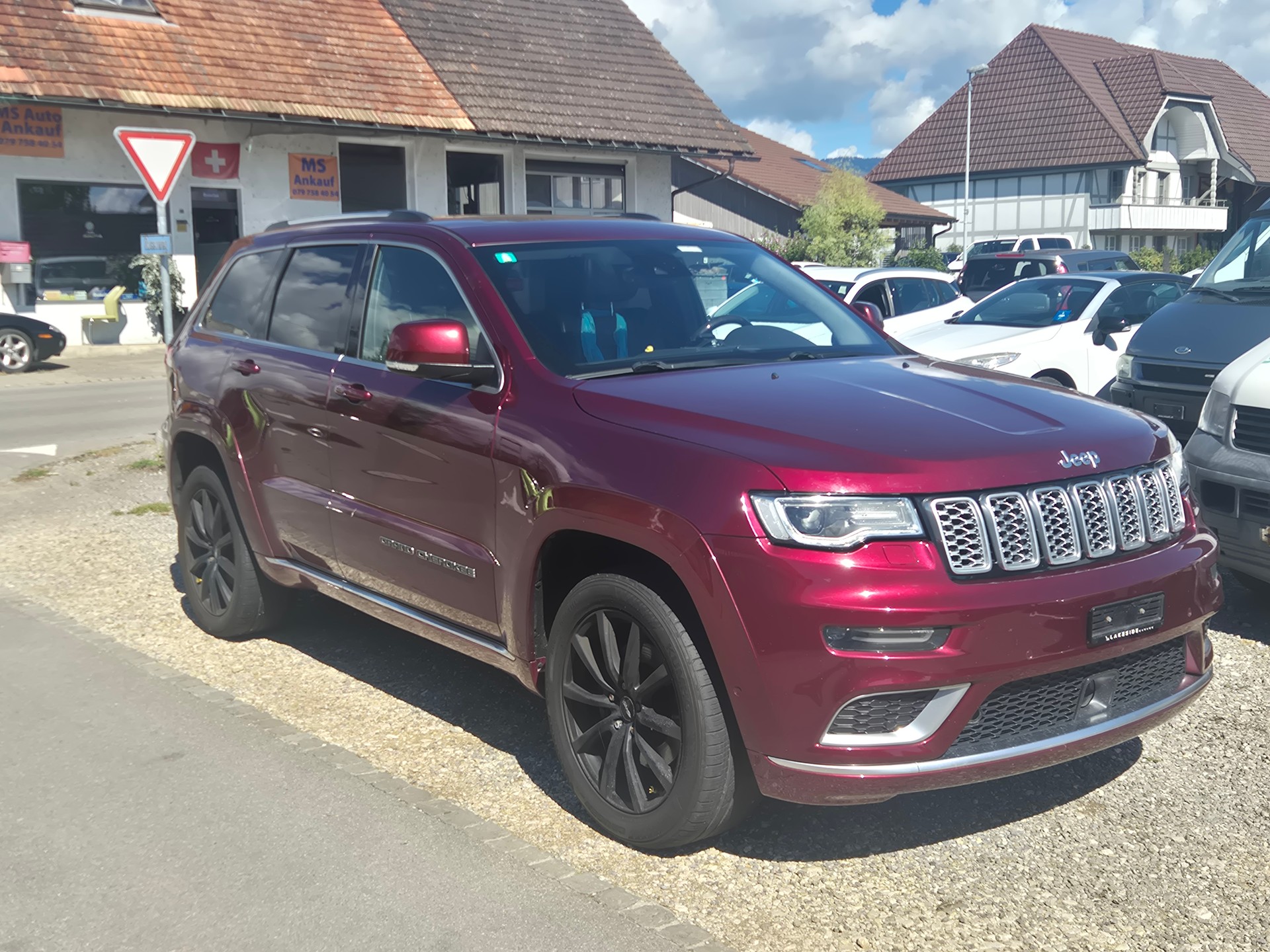 JEEP Grand Cherokee Summit Voll Ausstattung Motor