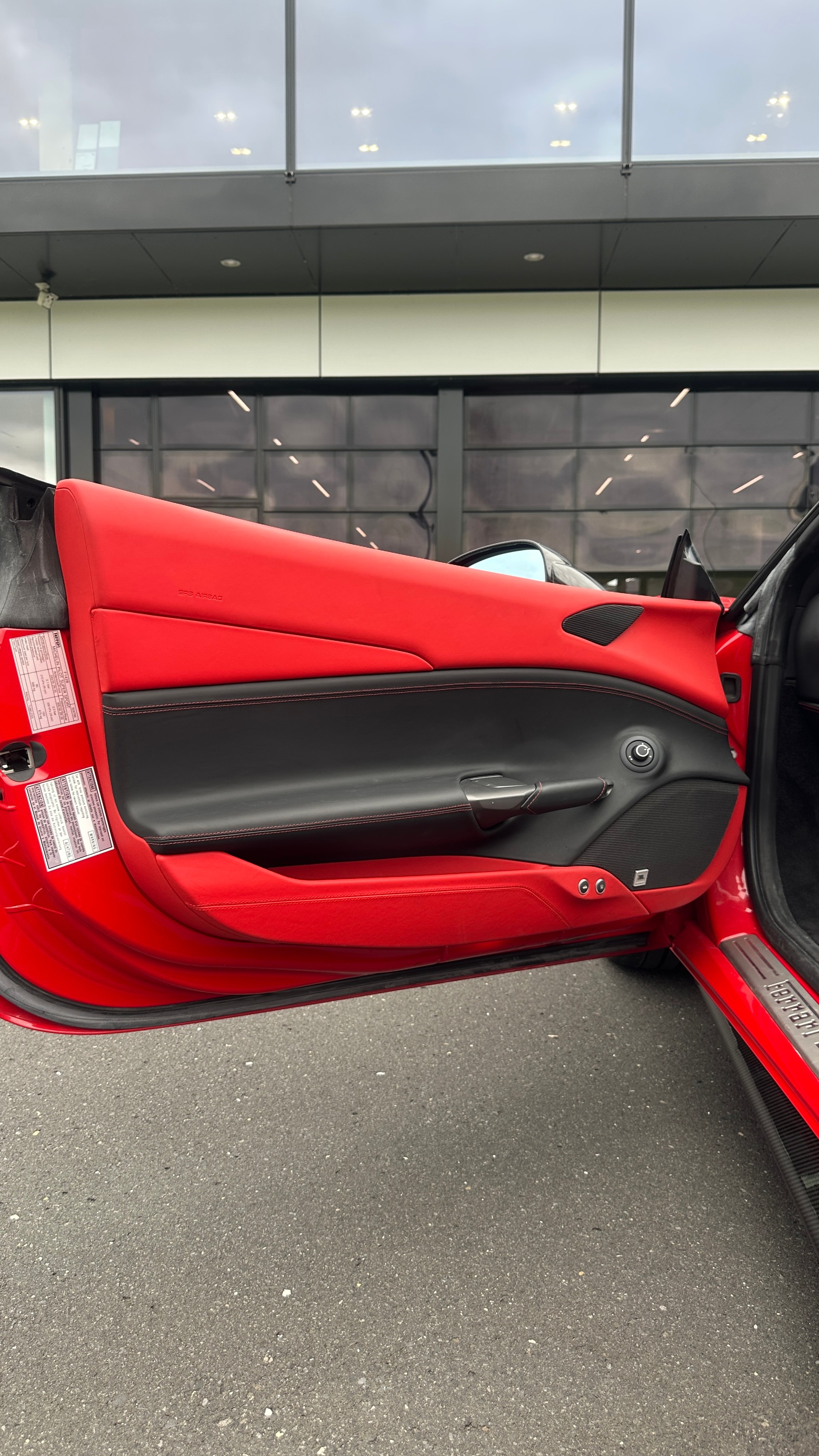 FERRARI 488 GTB 3.9 V8-image-19
