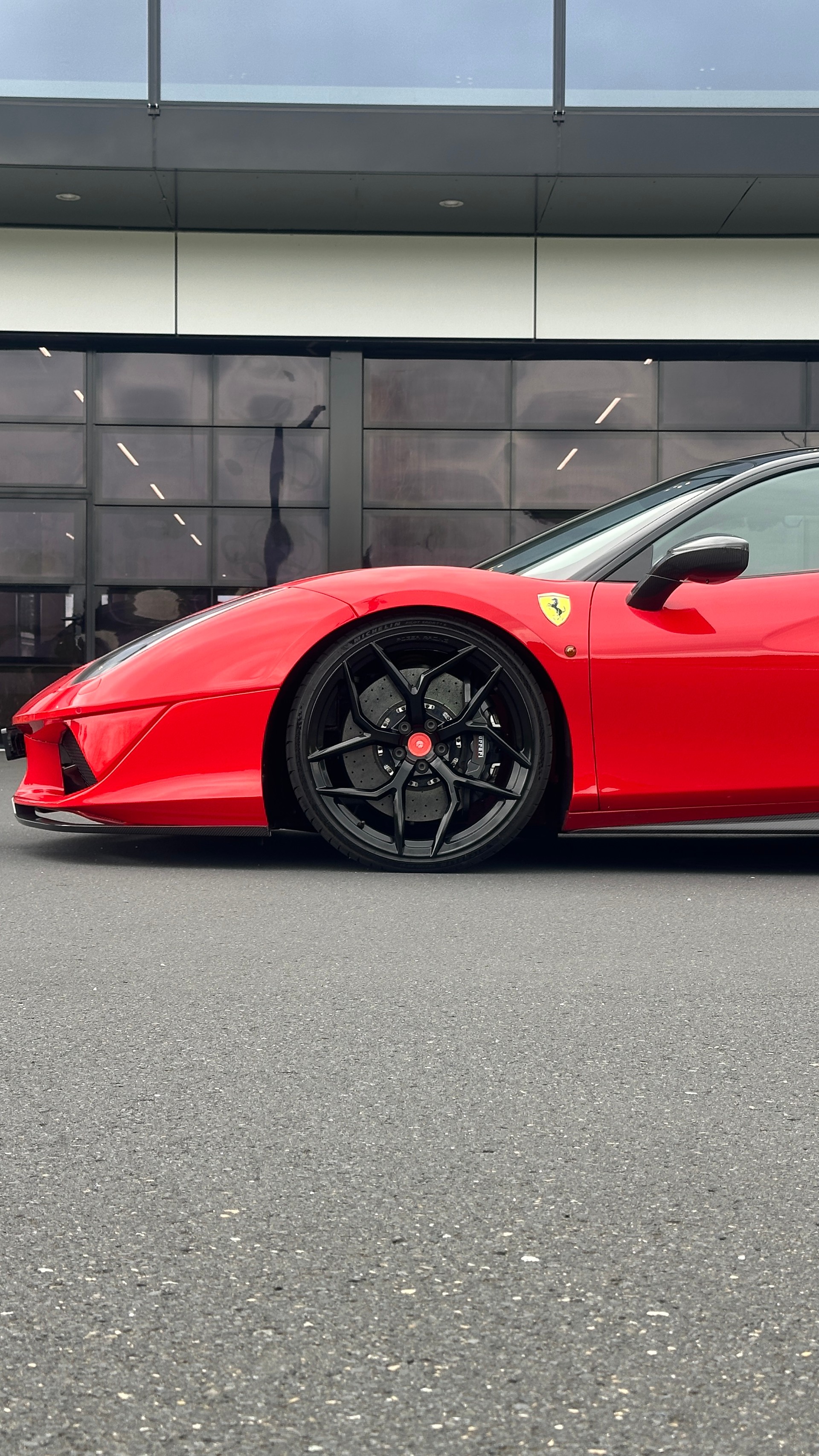 FERRARI 488 GTB 3.9 V8-image-5
