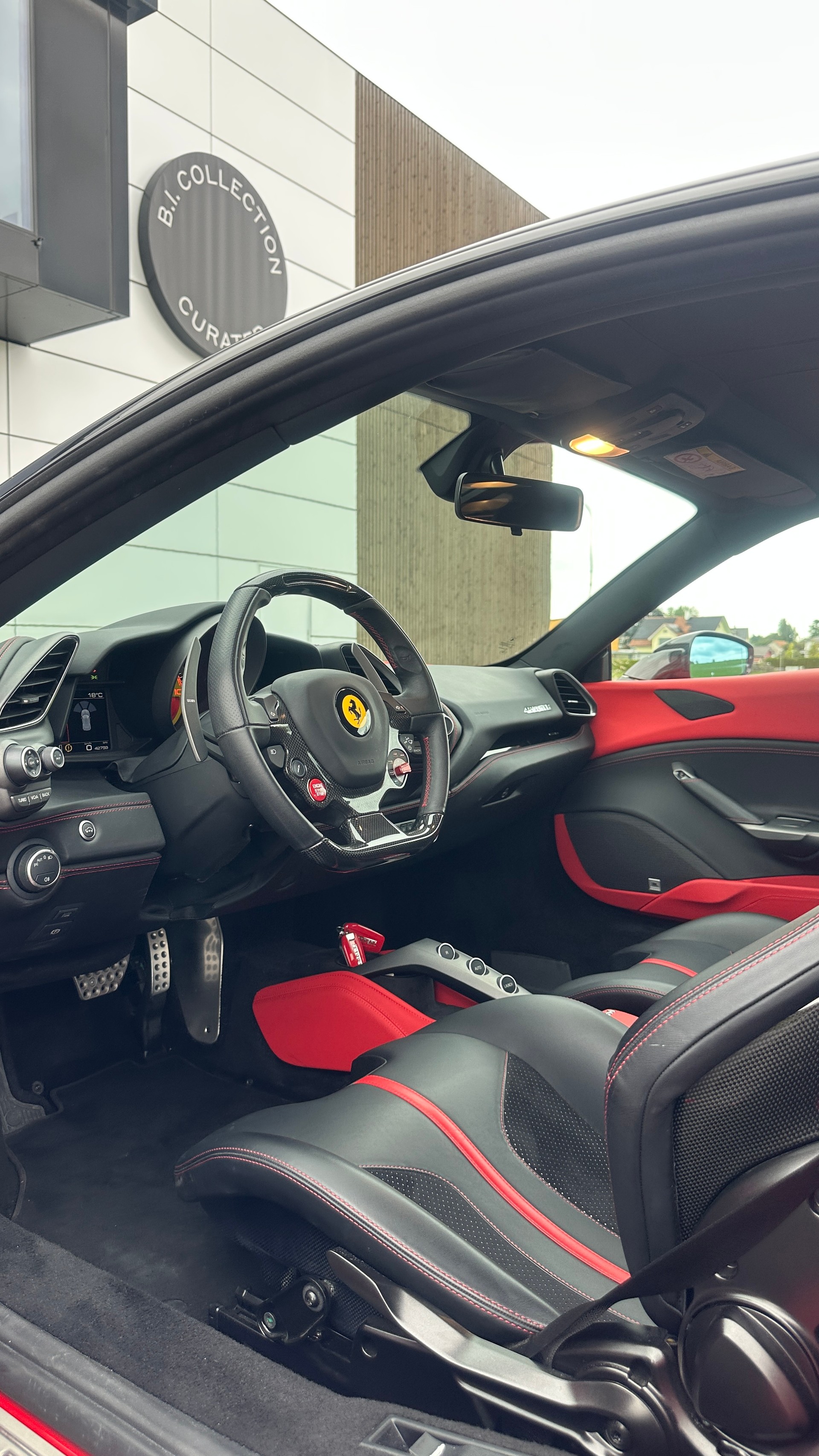 FERRARI 488 GTB 3.9 V8-image-11