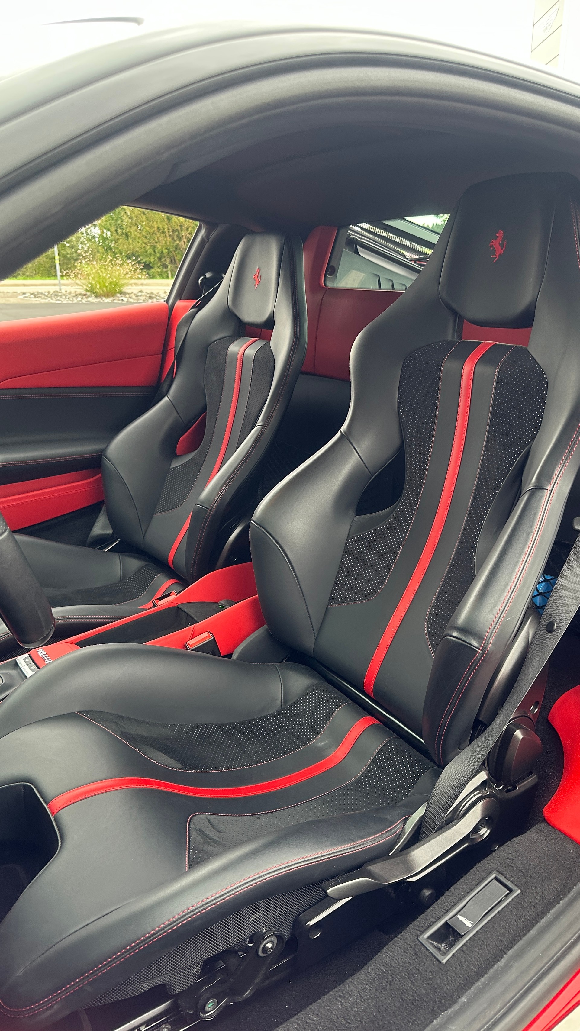 FERRARI 488 GTB 3.9 V8-image-13