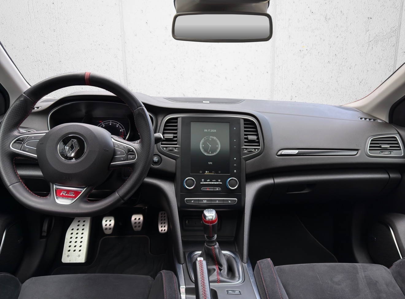 RENAULT Mégane Trophy 300-image-10