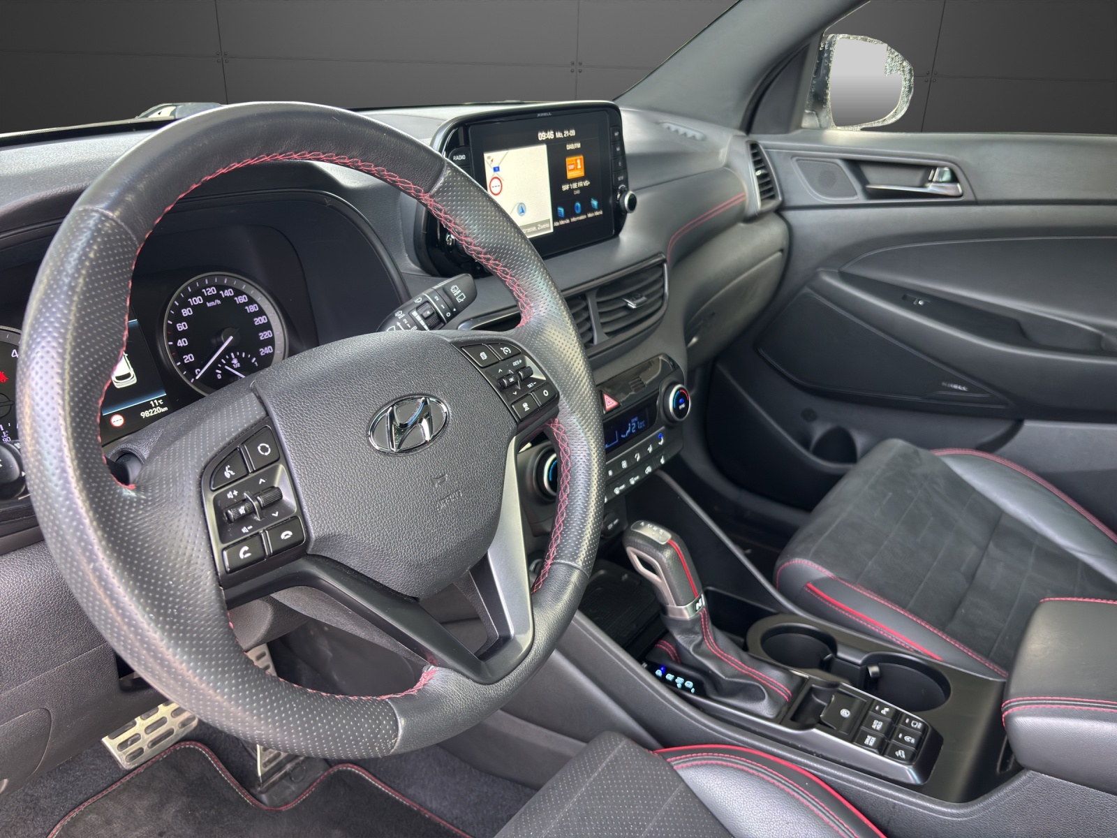 HYUNDAI Tucson 2.0 CRDI N-Line Mild Hybrid 4WD Automatic-image-3