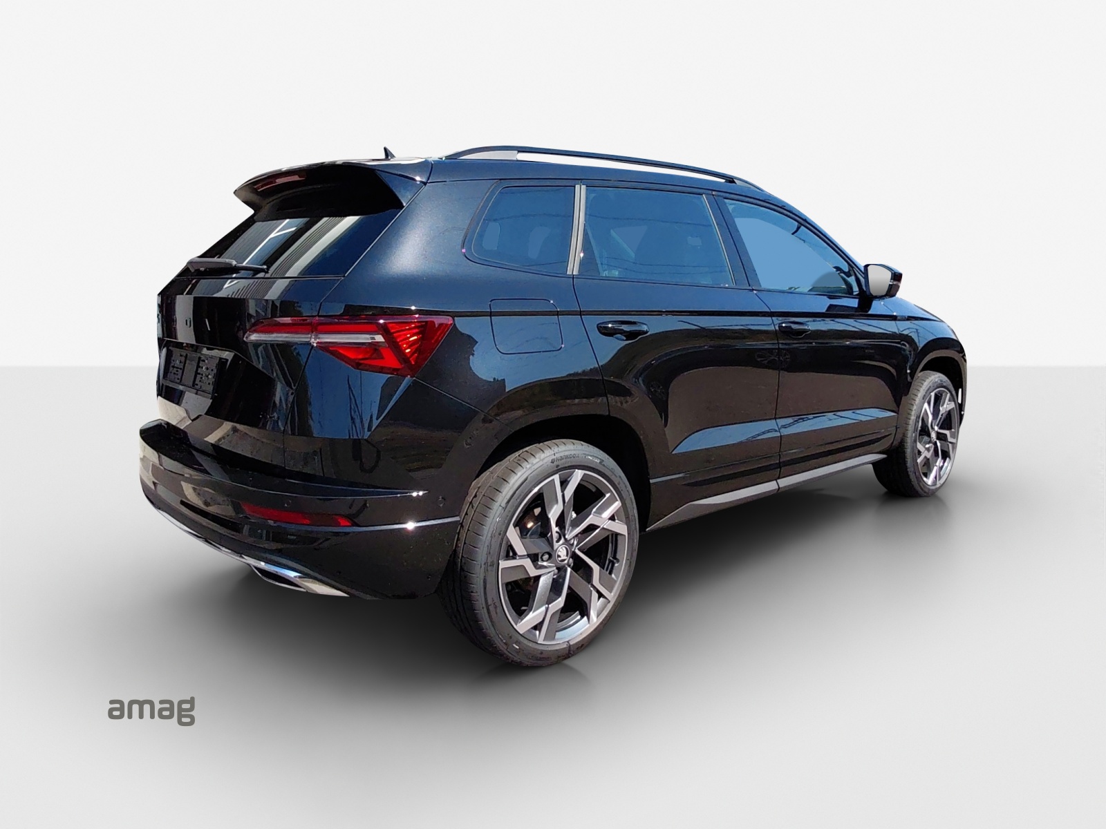 SKODA Karoq 2.0 TSI SportLine 4x4 DSG-image-4