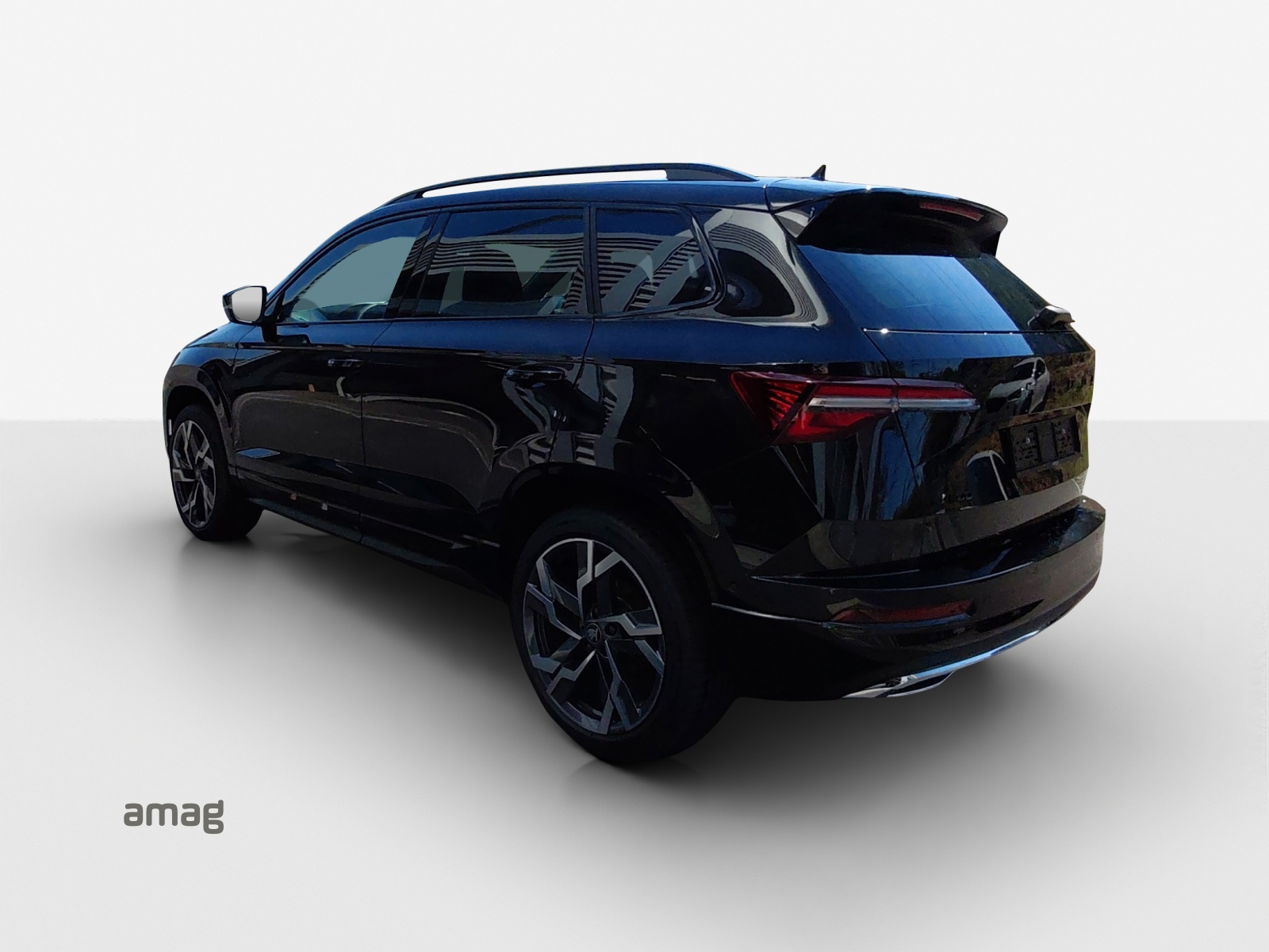 SKODA Karoq 2.0 TSI SportLine 4x4 DSG-image-2