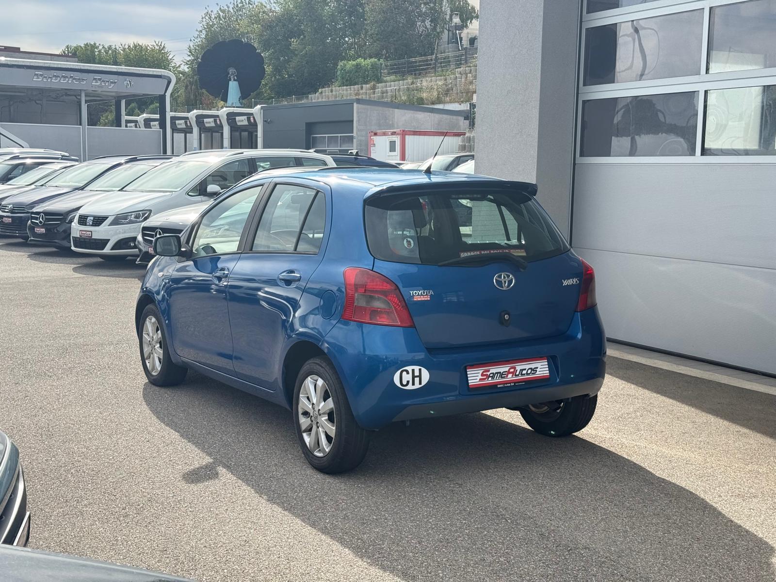 TOYOTA Yaris 1.4 D-4D Chic-image-3