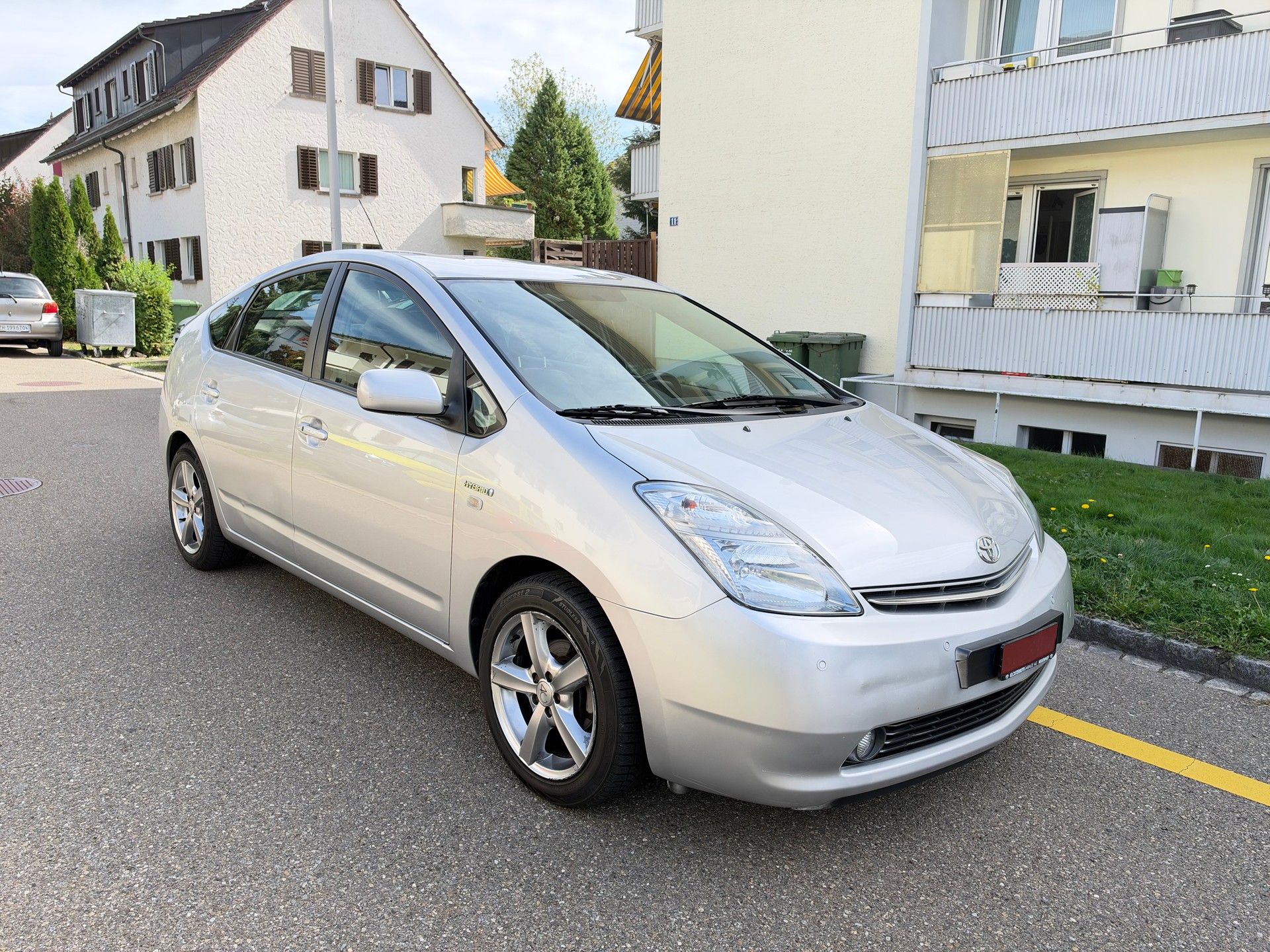 TOYOTA Prius 1.5 16V Hybrid/ FRISCH AB MFK 17. 09. 2026. & SERVICE / RÜCKFAHRTKAMERA / NAVI/ KEYLESS / BLUETOOTH-image-7