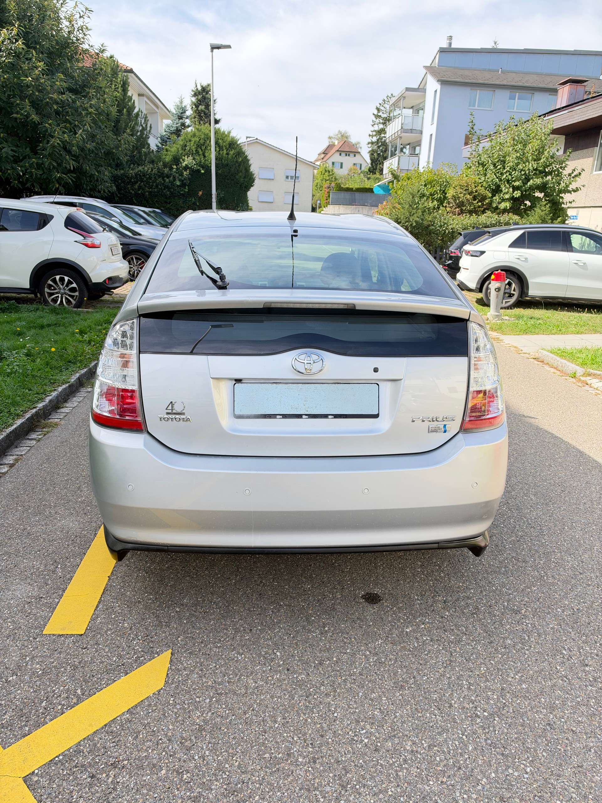 TOYOTA Prius 1.5 16V Hybrid/ FRISCH AB MFK 17. 09. 2026. & SERVICE / RÜCKFAHRTKAMERA / NAVI/ KEYLESS / BLUETOOTH-image-4