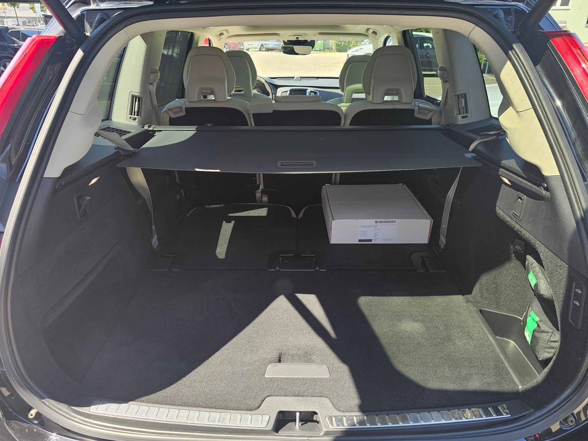 VOLVO XC90 T8 eAWD Inscription Geartronic-image-17