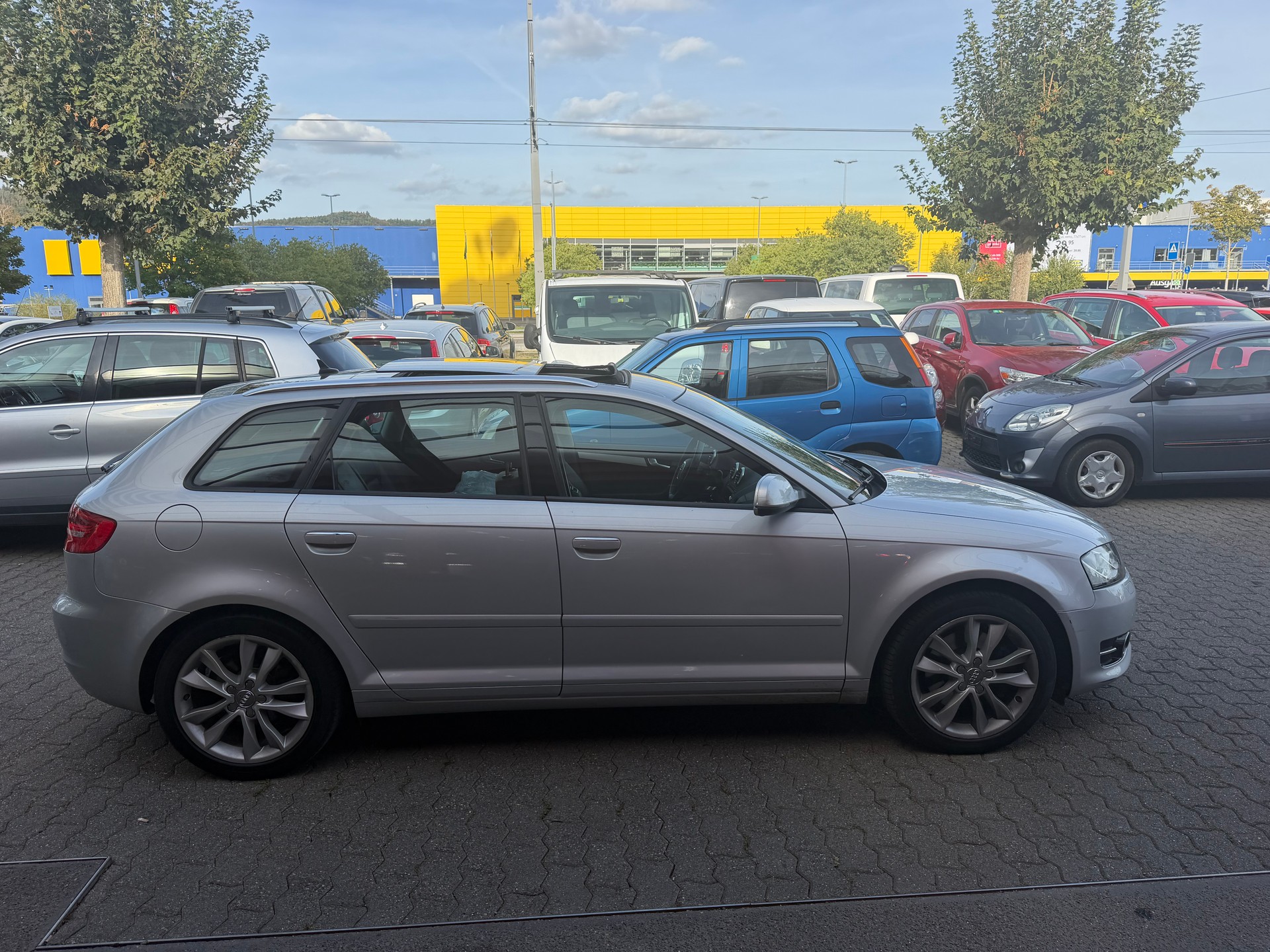 AUDI A3 Sportback 2.0 TFSI Ambition quattro S-tronic-image-11