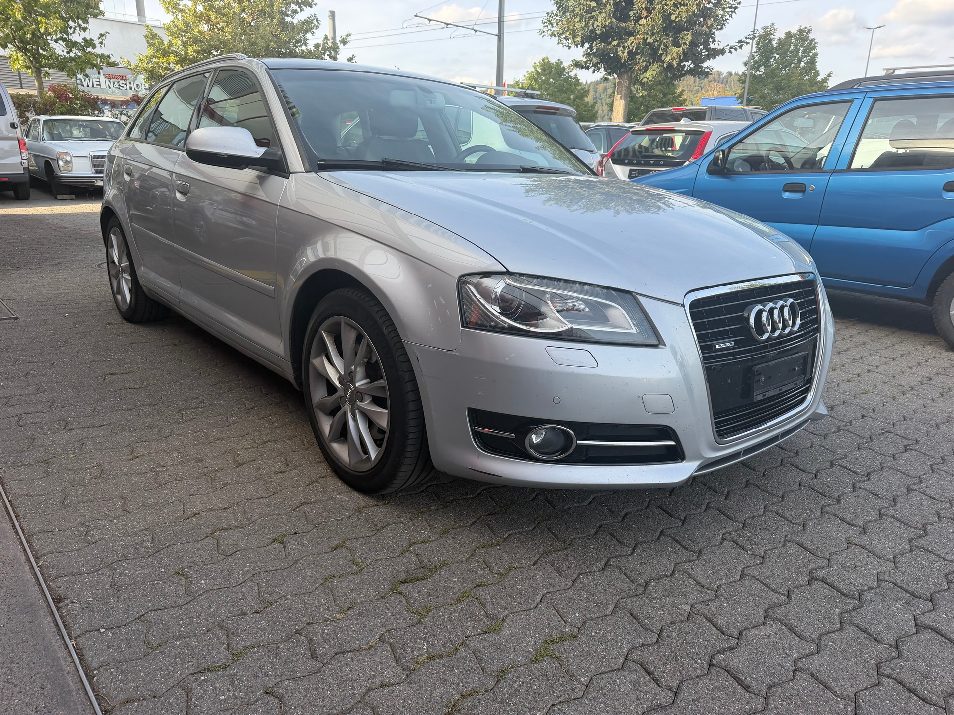 AUDI A3 Sportback 2.0 TFSI Ambition quattro S-tronic-image-1