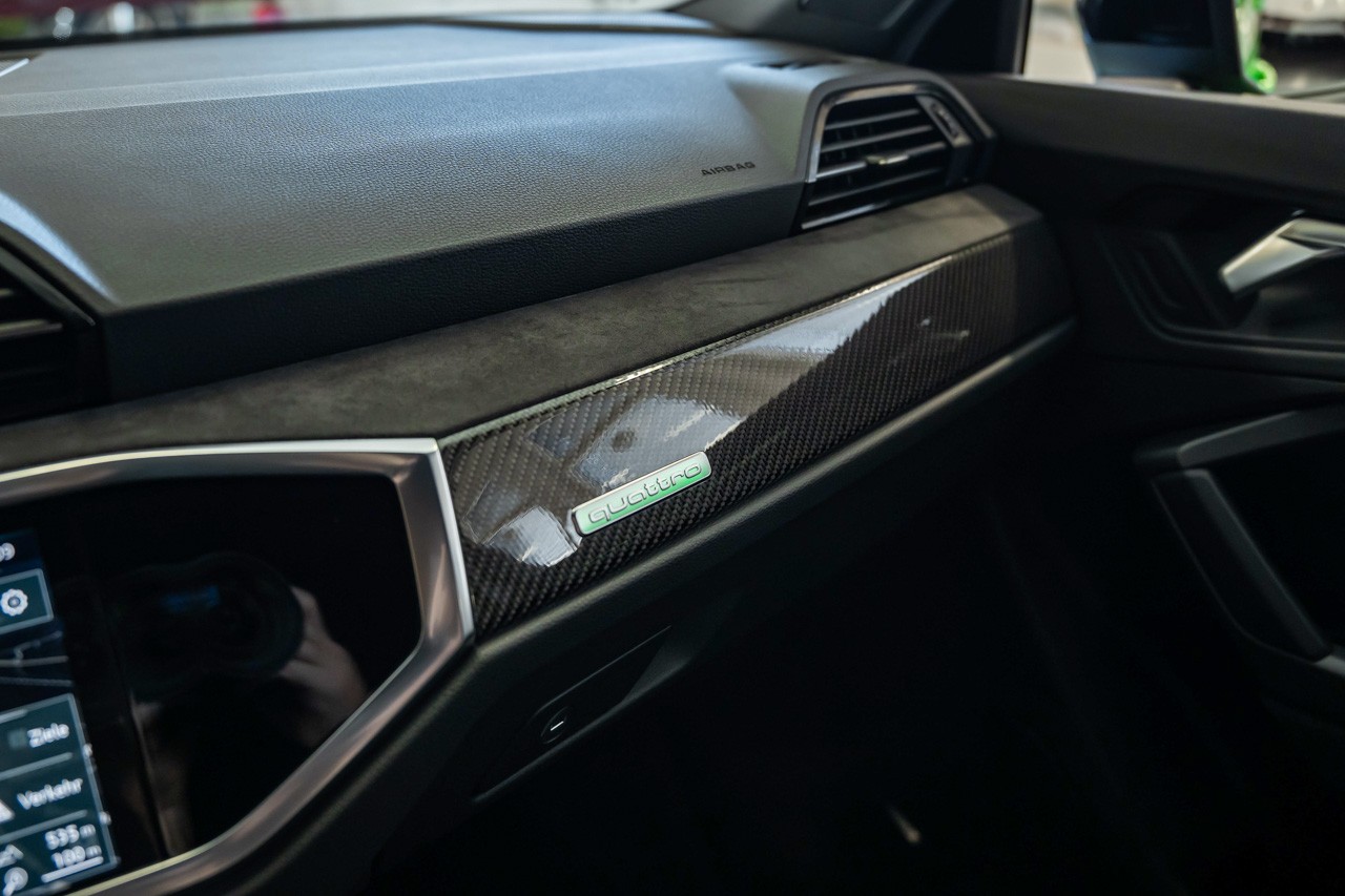 AUDI RS Q3 Sportback quattro S tronic-image-38