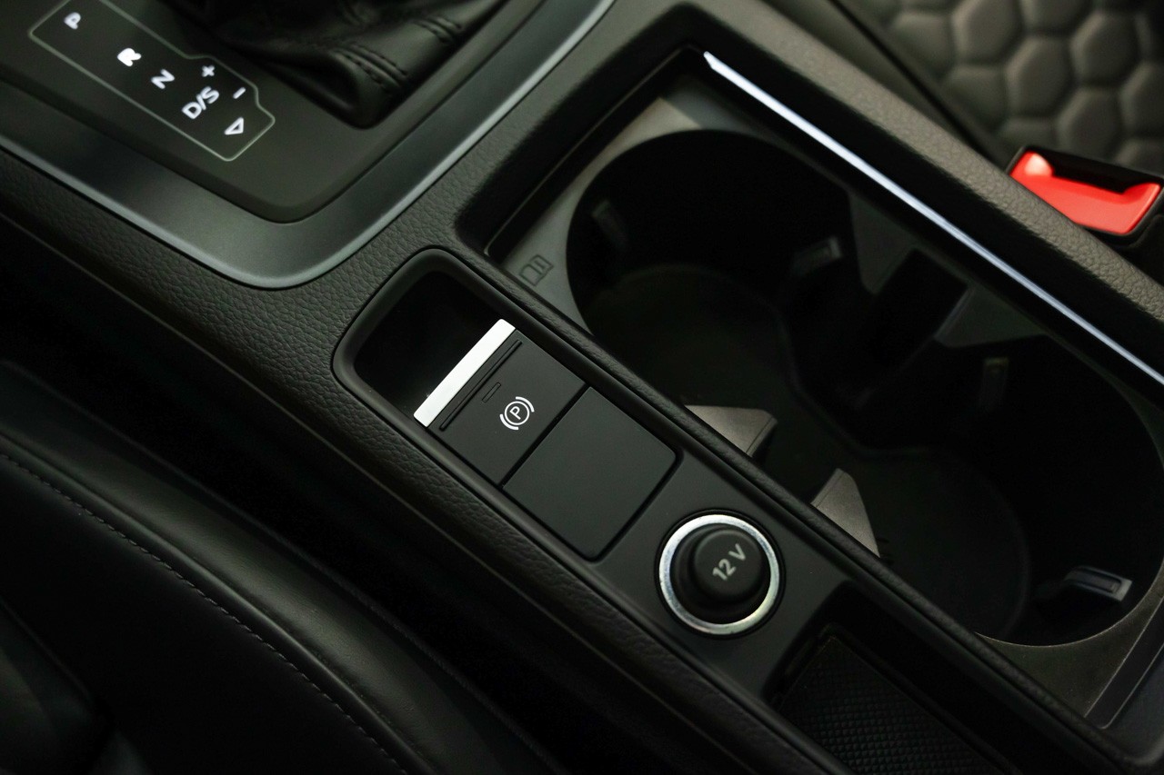 AUDI RS Q3 Sportback quattro S tronic-image-36