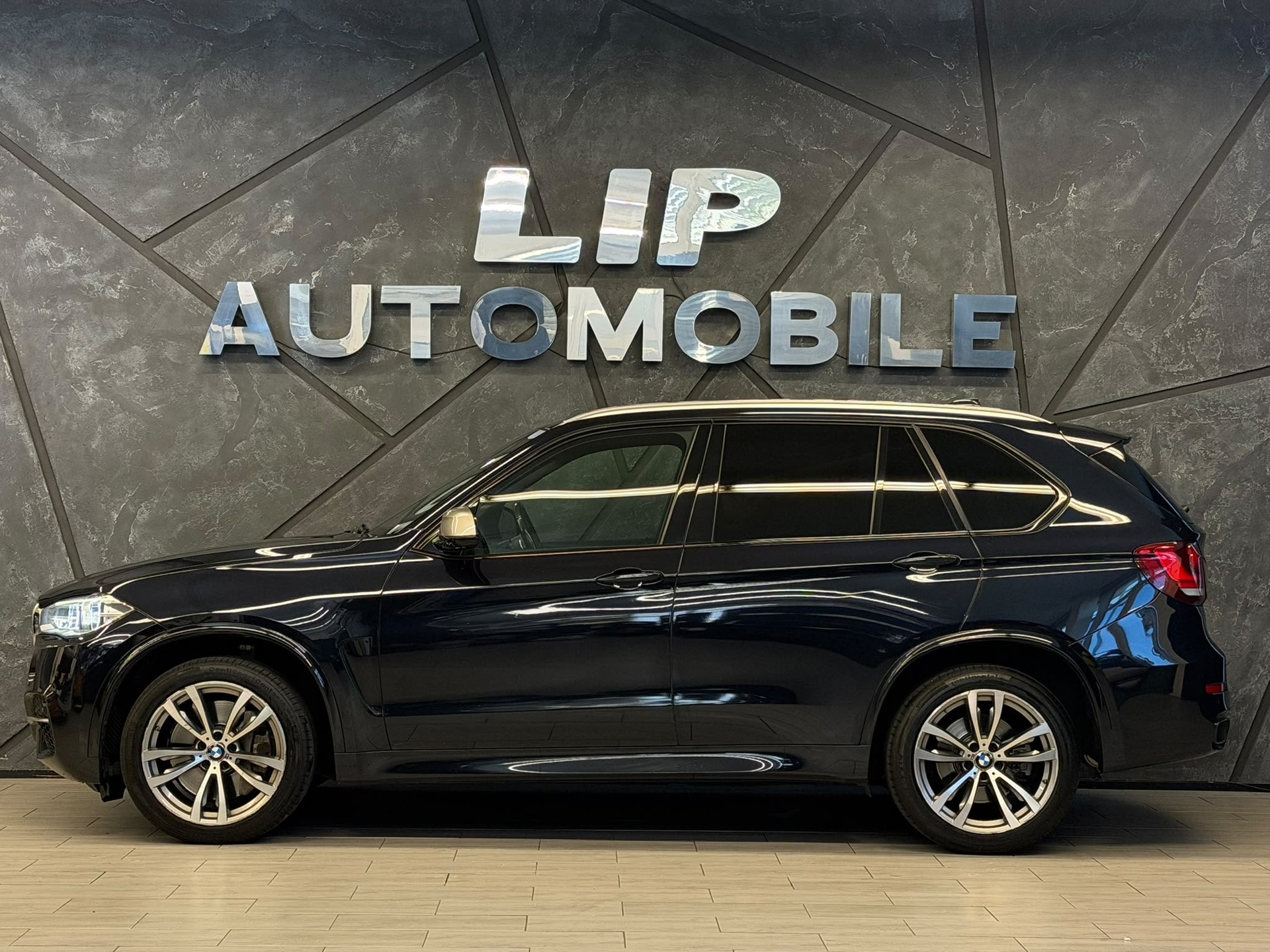 BMW X5 xDrive M50d Steptronic-image-3