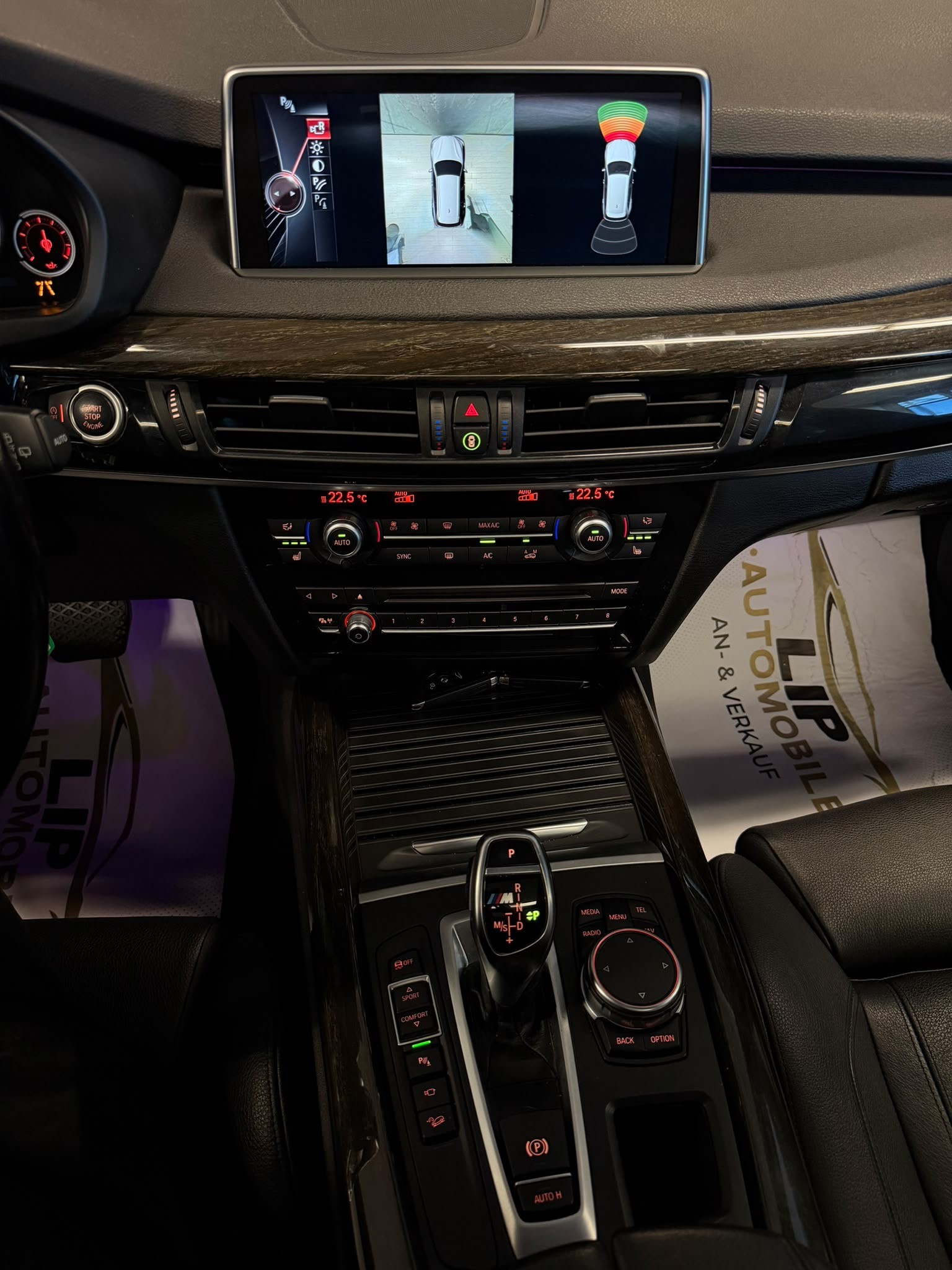 BMW X5 xDrive M50d Steptronic-image-14