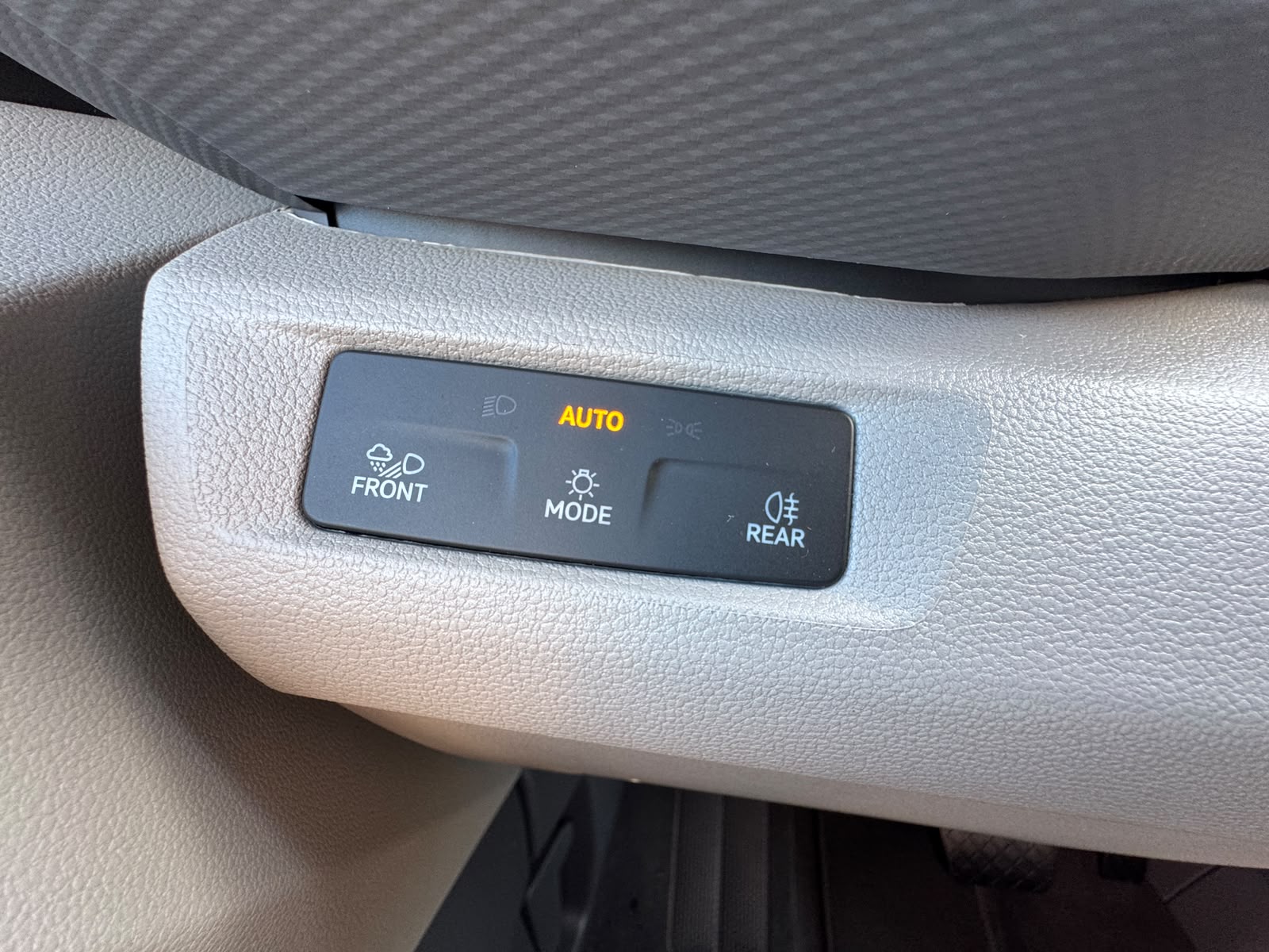 VW California eHybrid Beach Tour Liberty 4Motion / 4x4 mit 5-Sitzplätzen / Faceliftmodell 2027-image-26