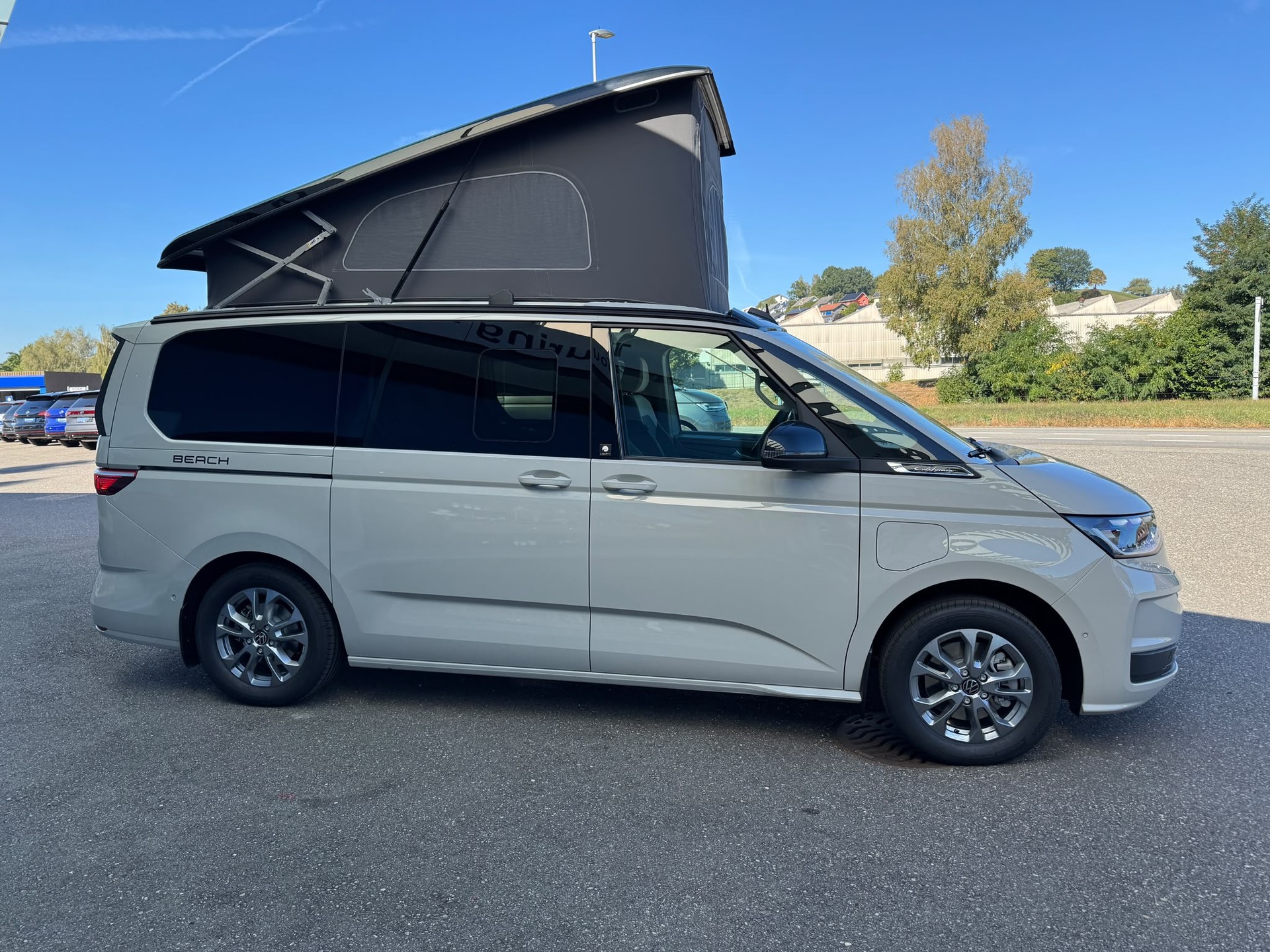 VW California eHybrid Beach Tour Liberty 4Motion / 4x4 mit 5-Sitzplätzen / Faceliftmodell 2027-image-3