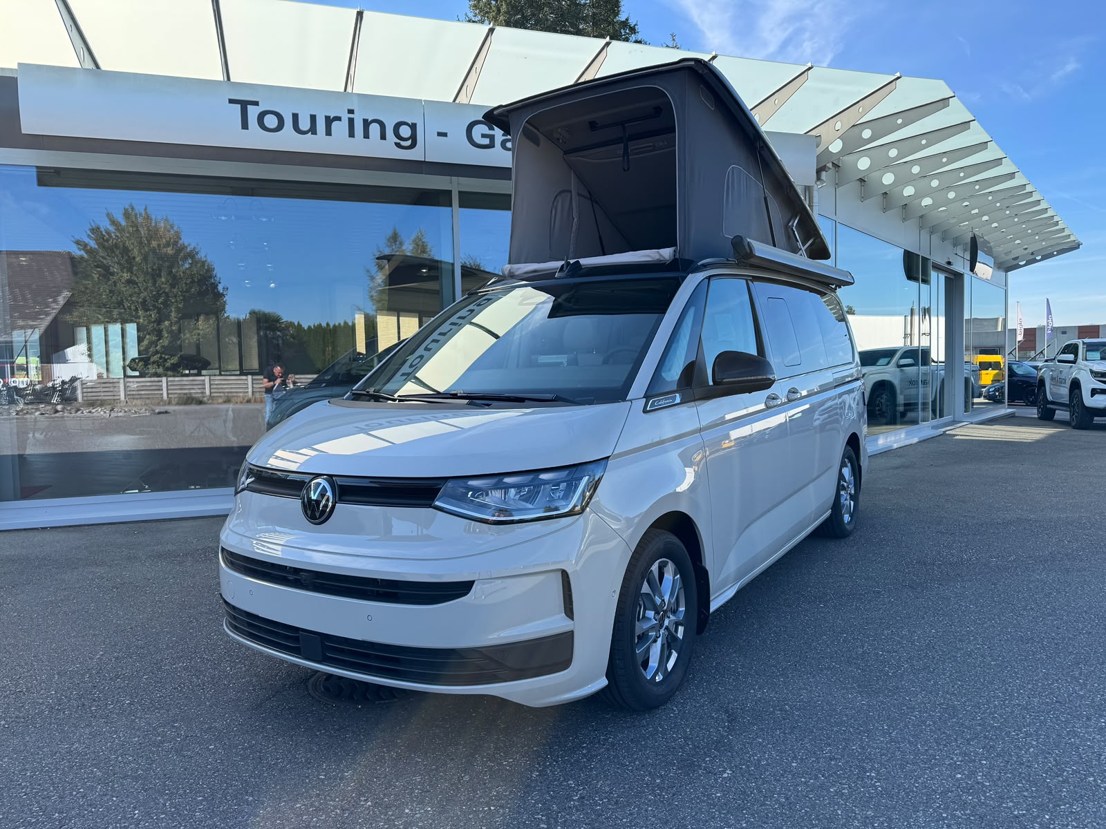 VW California eHybrid Beach Tour Liberty 4Motion / 4x4 mit 5-Sitzplätzen / Faceliftmodell 2027-image-0