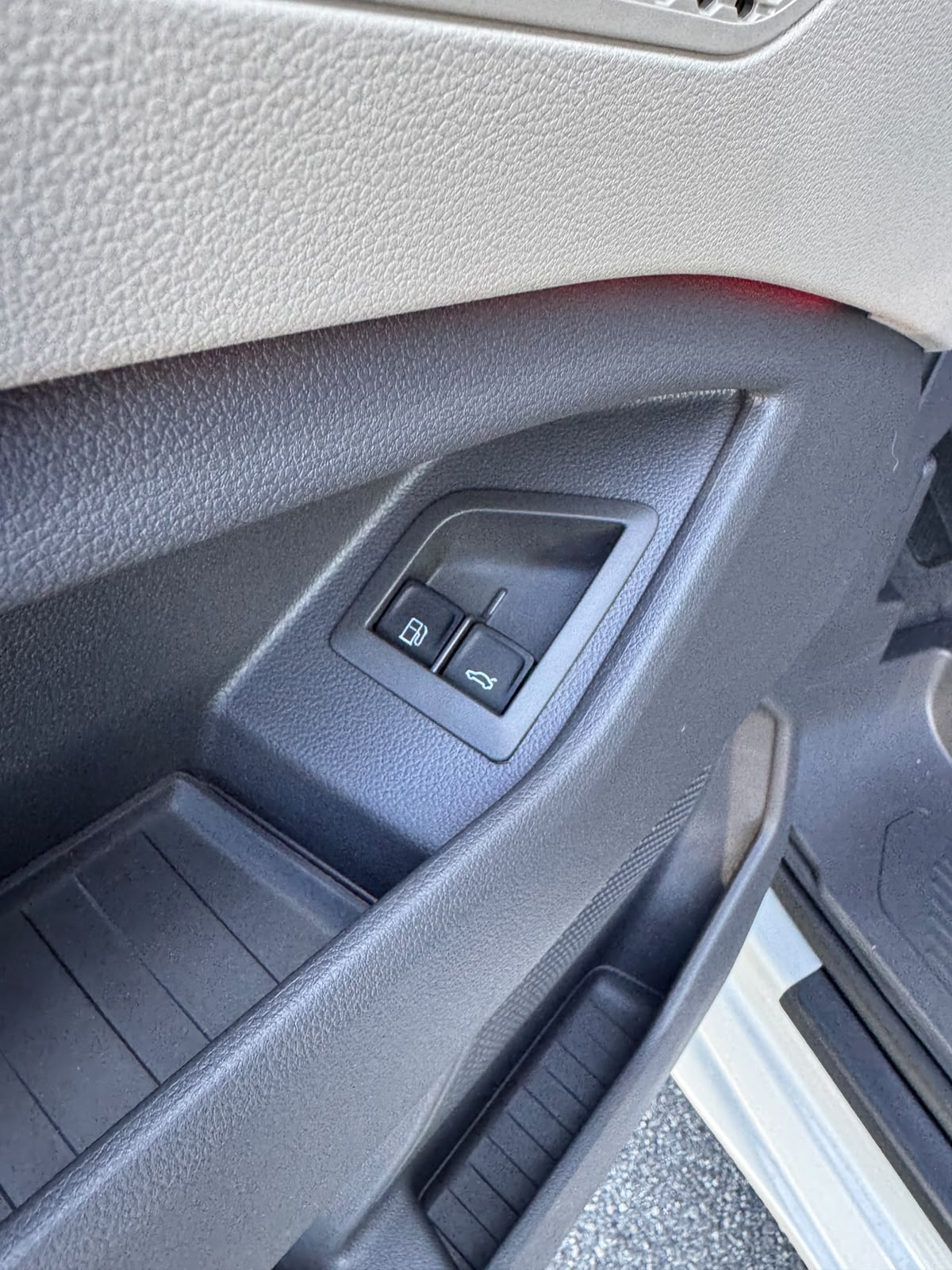 VW California eHybrid Beach Tour Liberty 4Motion / 4x4 mit 5-Sitzplätzen / Faceliftmodell 2027-image-25