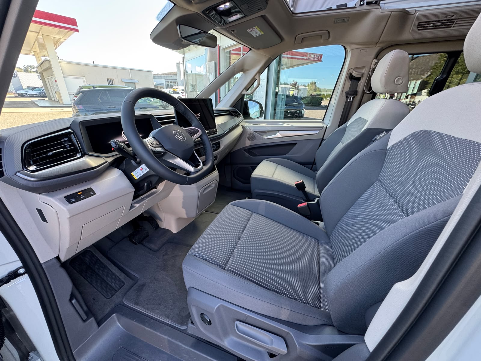 VW California eHybrid Beach Tour Liberty 4Motion / 4x4 mit 5-Sitzplätzen / Faceliftmodell 2027-image-13