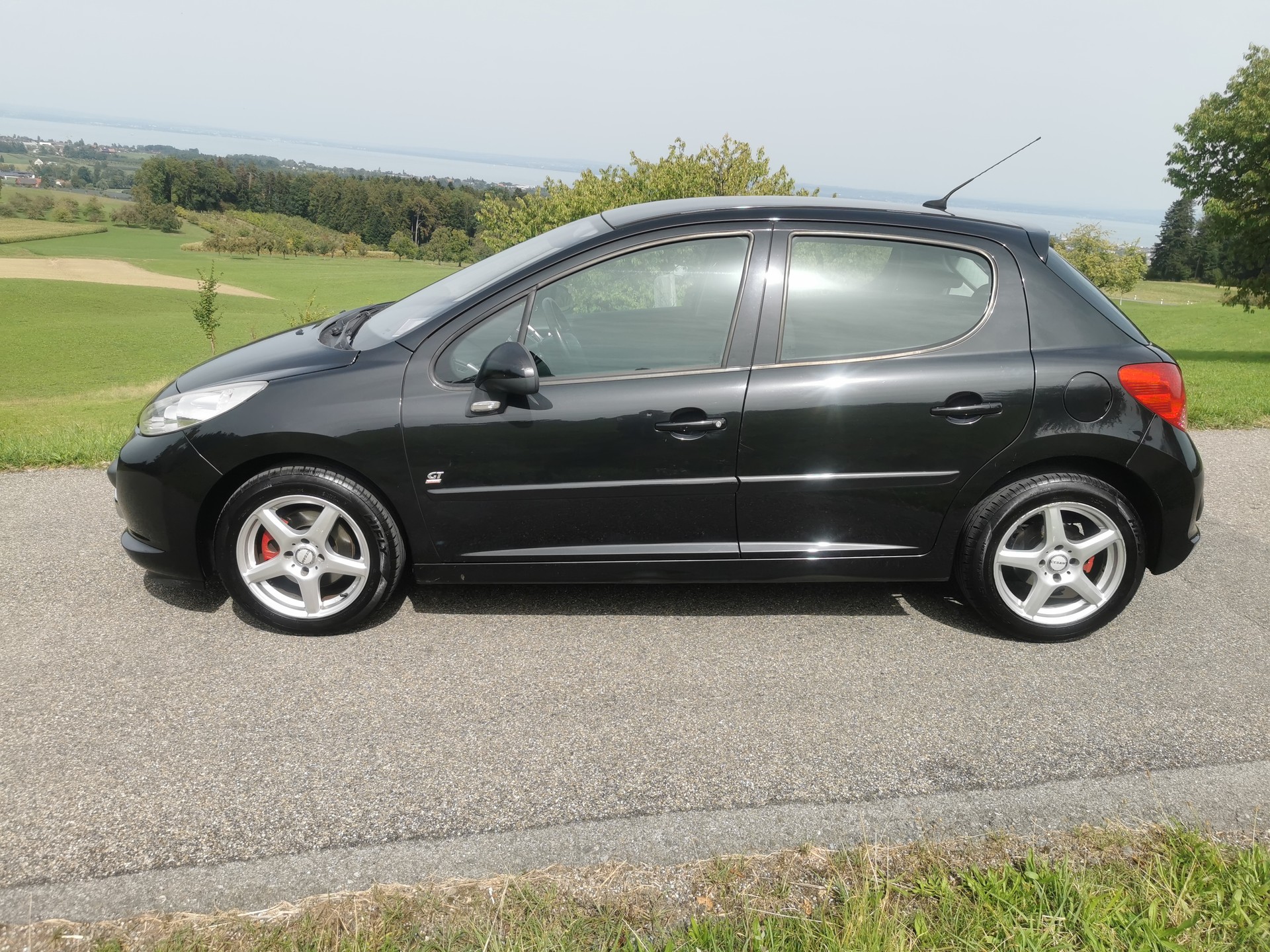 PEUGEOT 207 1.6 16V Turbo GT 150-image-1