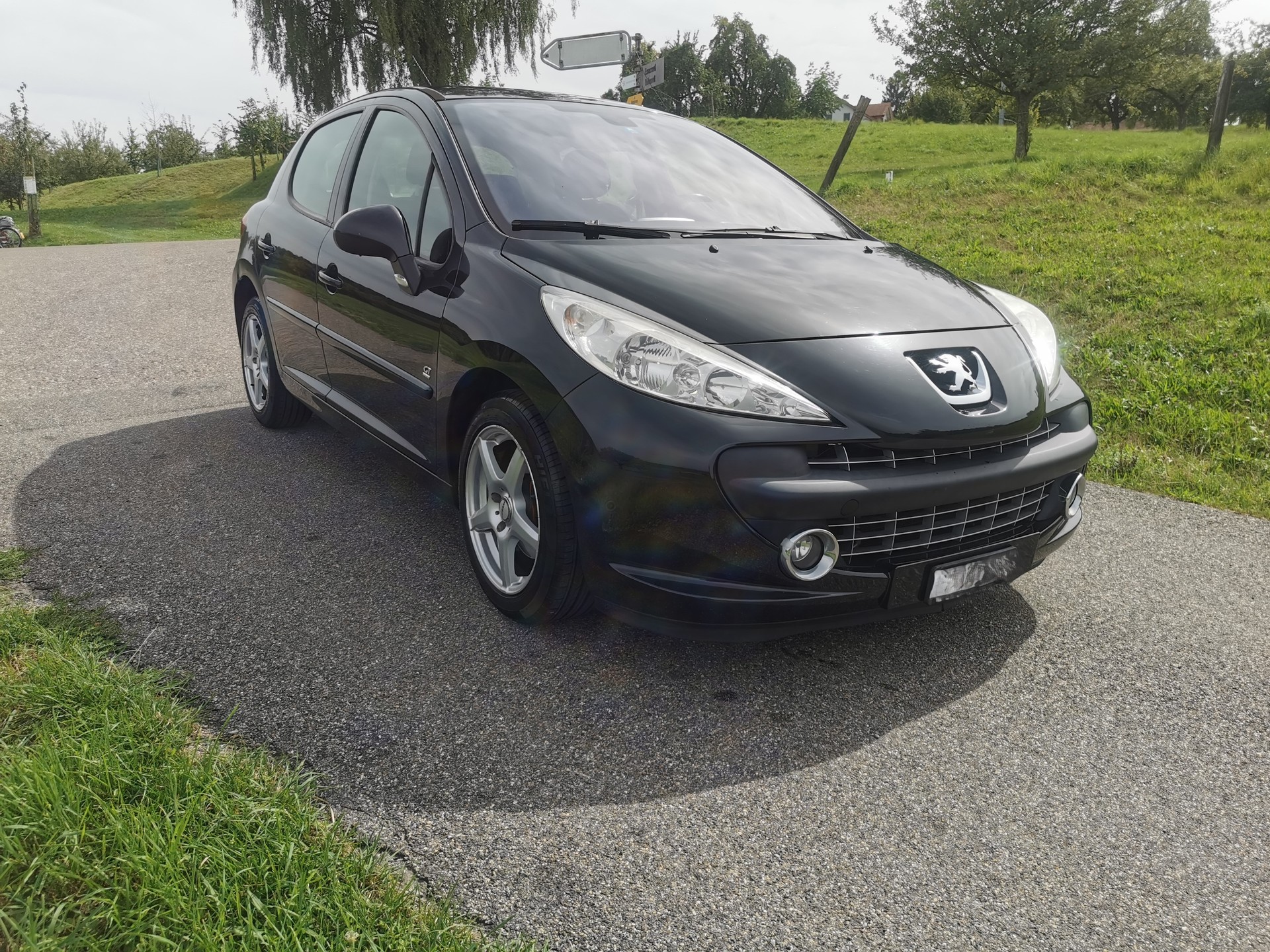 PEUGEOT 207 1.6 16V Turbo GT 150-image-7