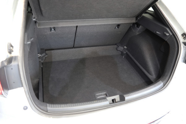 VW Taigo 1.0 TSI R-Line DSG-image-11