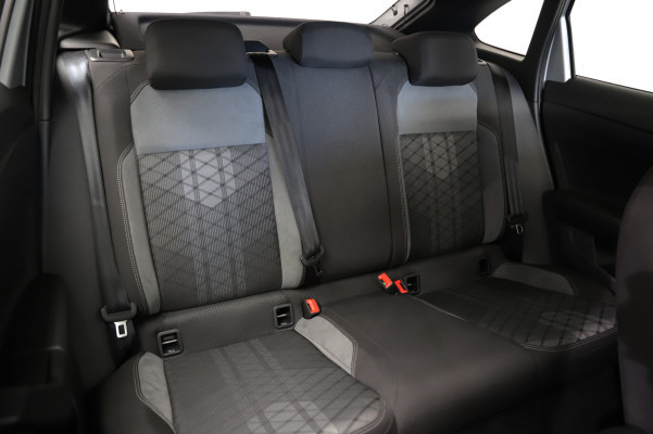 VW Taigo 1.0 TSI R-Line DSG-image-10