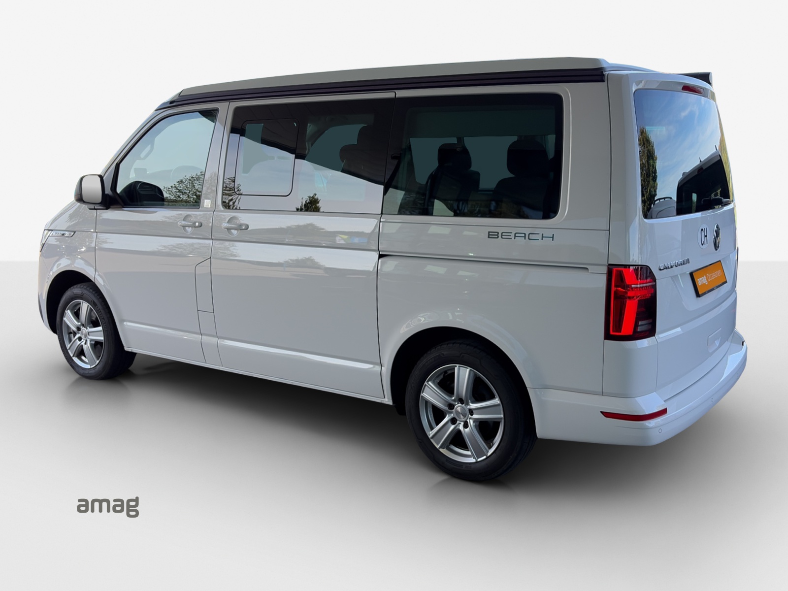 VW T6.1 California 2.0 TDI Beach Liberty DSG-image-2