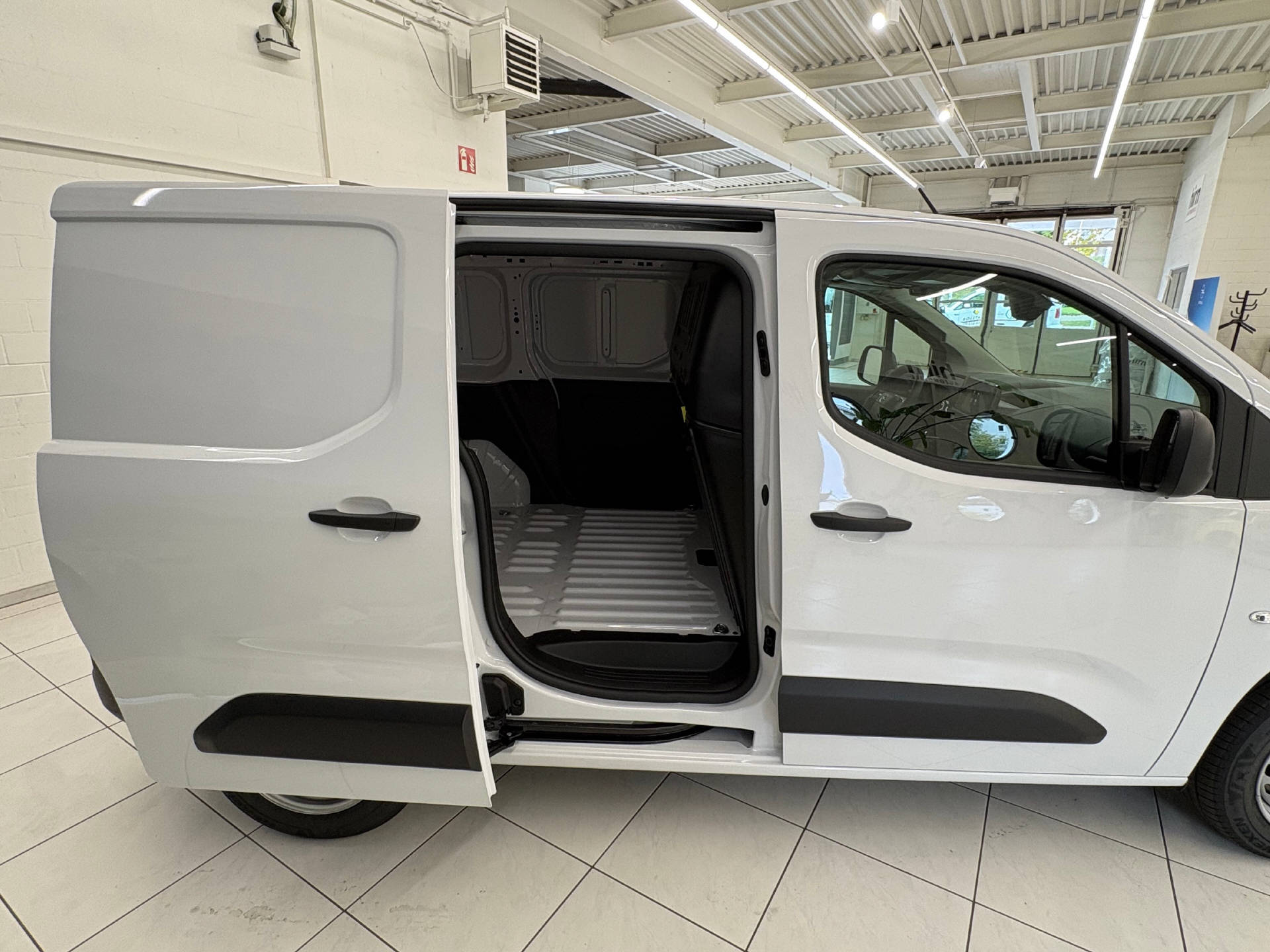 OPEL Combo Cargo 2.0 t 1.2 S/S-image-3