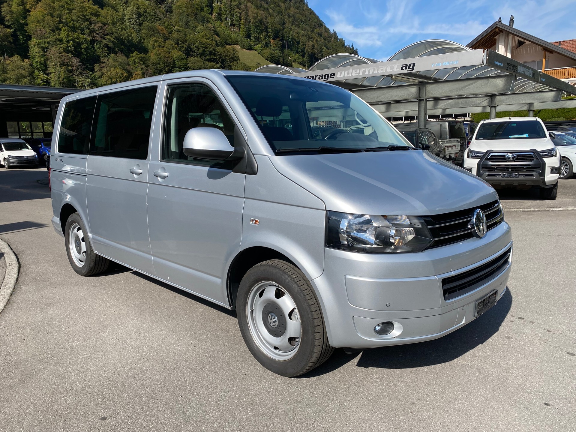 VW T5 Multivan 2.0 TDI CR Spezial 4Motion-image-11