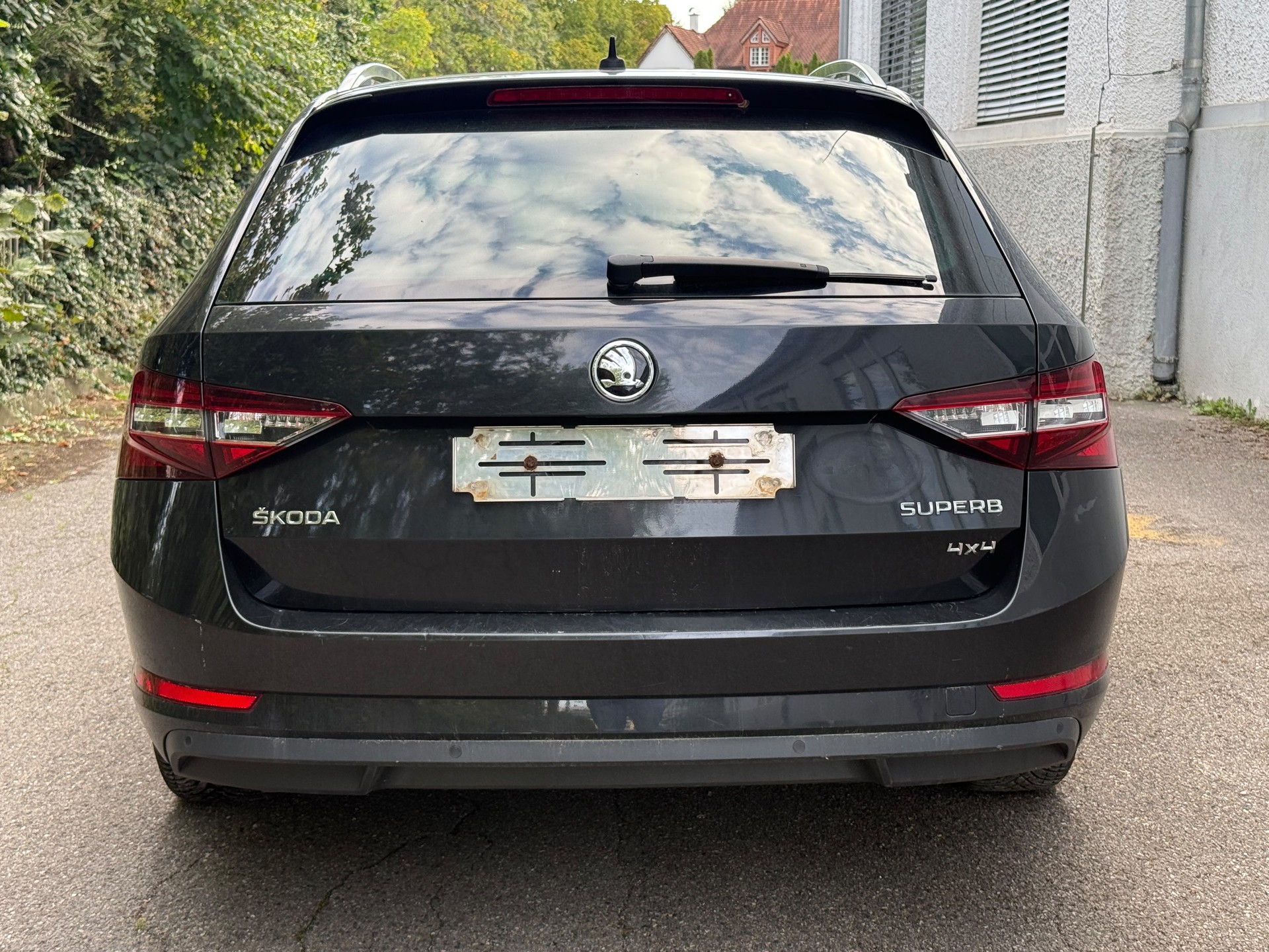 SKODA Superb Combi 2.0 TDi Ambition 4x4 DSG-image-3