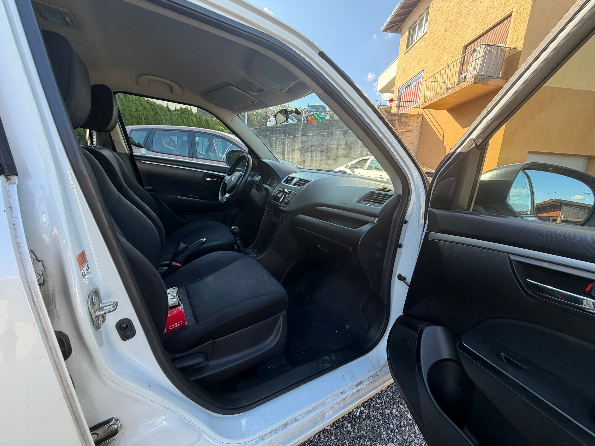 SUZUKI Swift 1.2i 16V GL Top 4x4-image-6