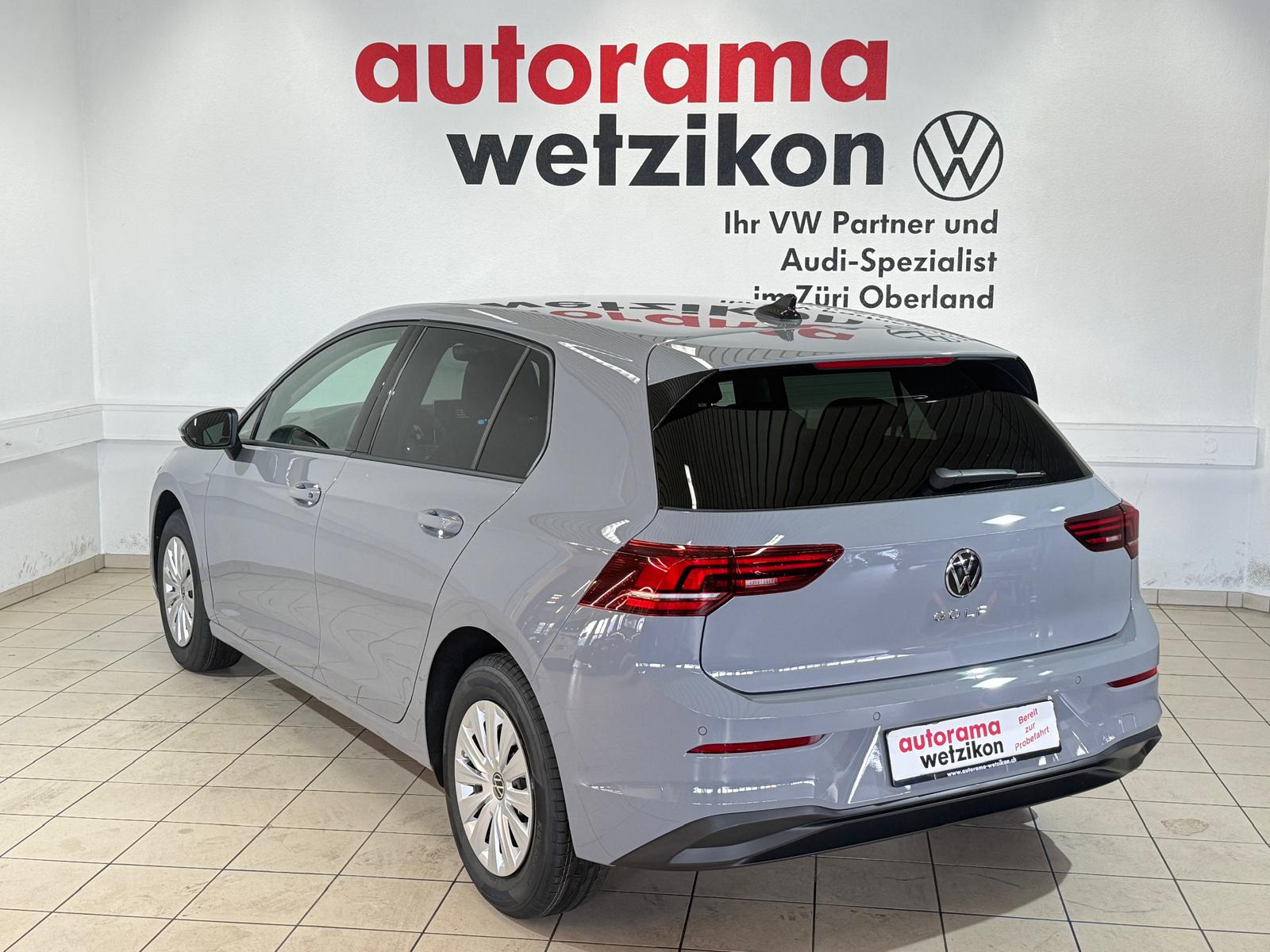 VW Golf 1.5 TSI Basis-showroom-element-2