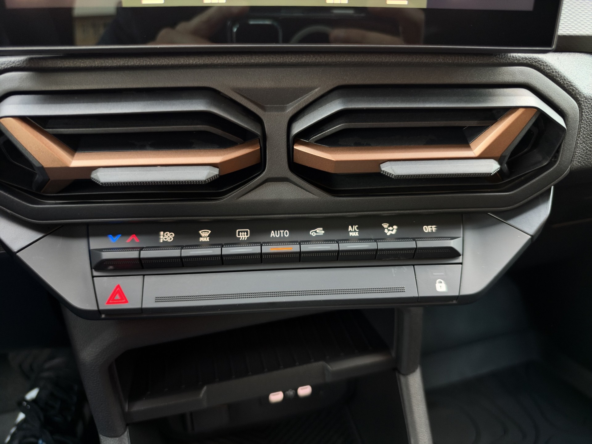 DACIA Duster HEV 140 Extreme TECHNO PAKET Automat-image-19
