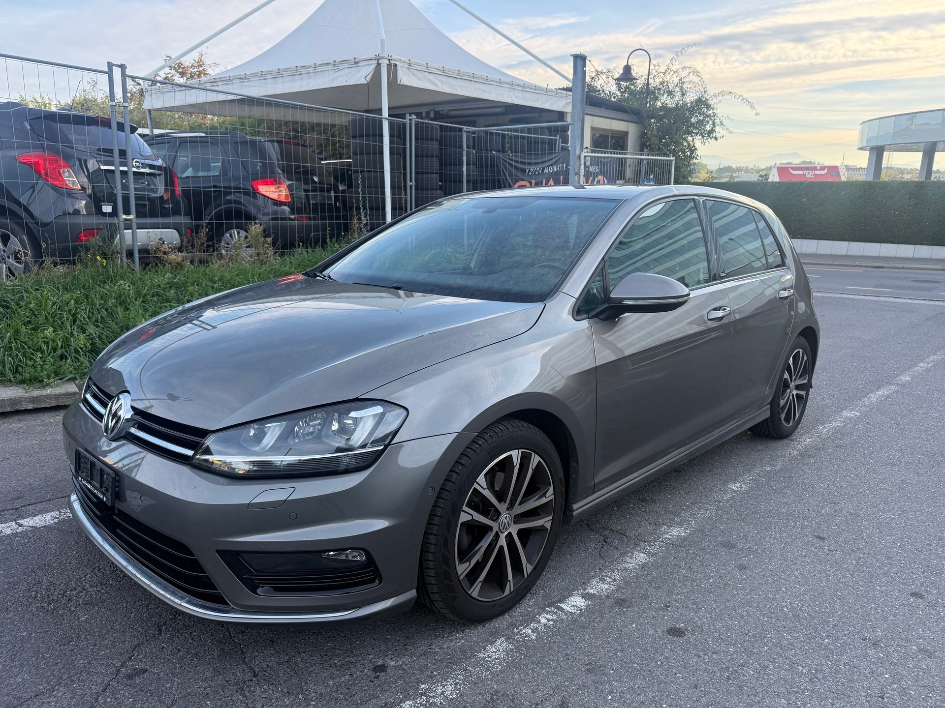 VW Golf 1.4 TSI Allstar R-Line DSG-image-2