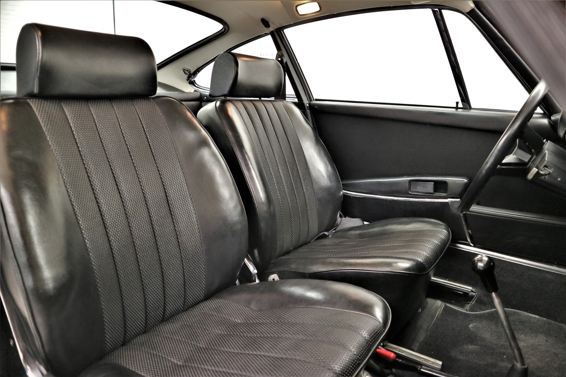 PORSCHE 911 S 2.2-image-5