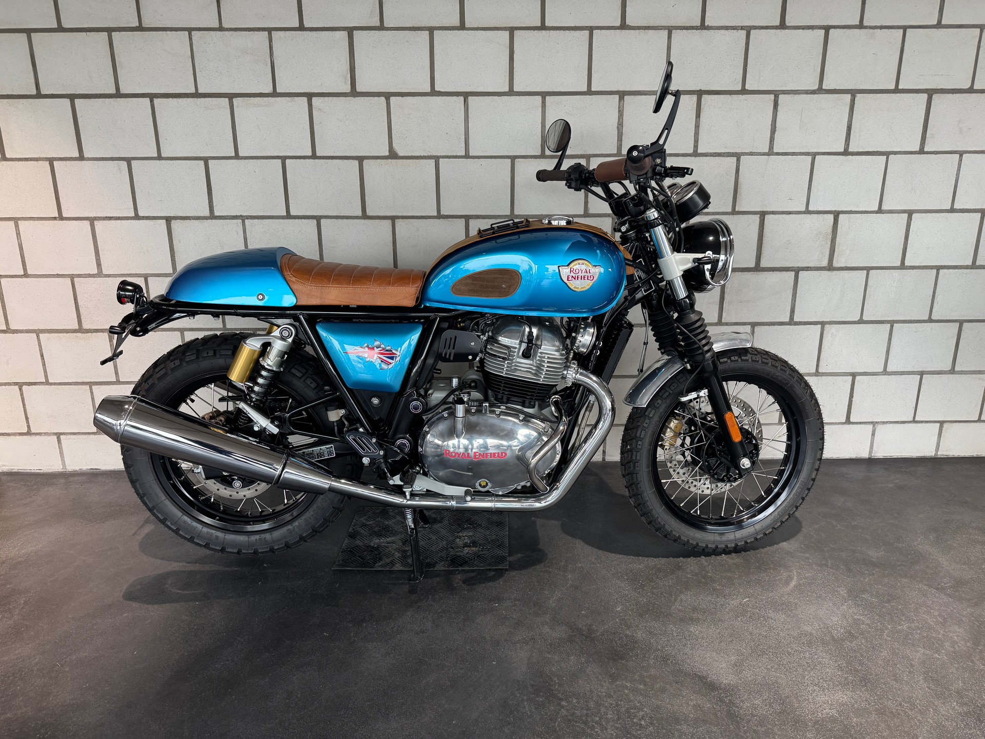 ROYAL ENFIELD Interceptor 650 Custom-showroom-element-2