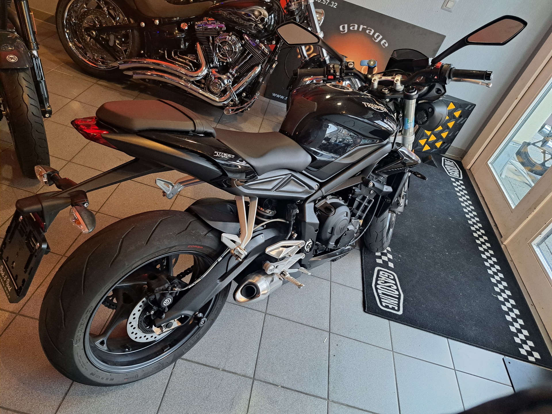 TRIUMPH Street Triple-image-2
