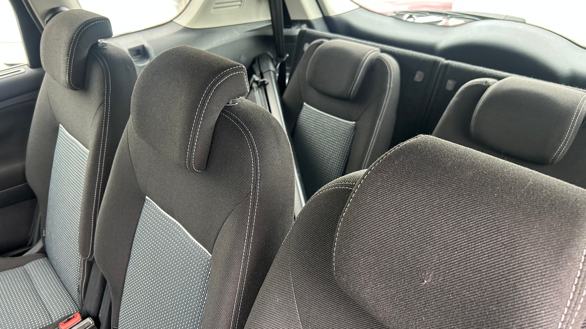 FORD S-Max 2.0 TDCi KNIE-Edition PowerShift-image-11