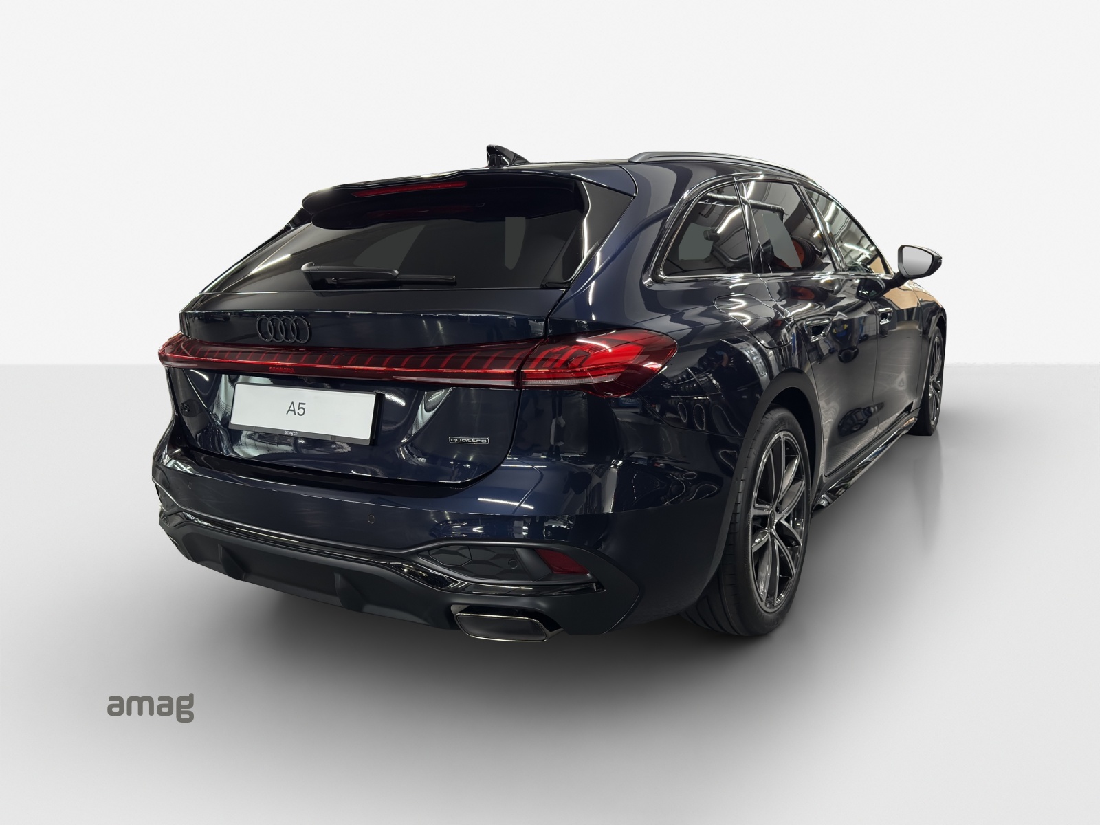 AUDI A5 Avant e-hybrid quattro 220 kW S tronic-image-4