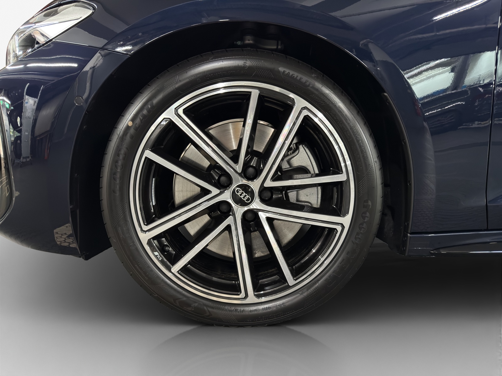 AUDI A5 Avant e-hybrid quattro 220 kW S tronic-image-13