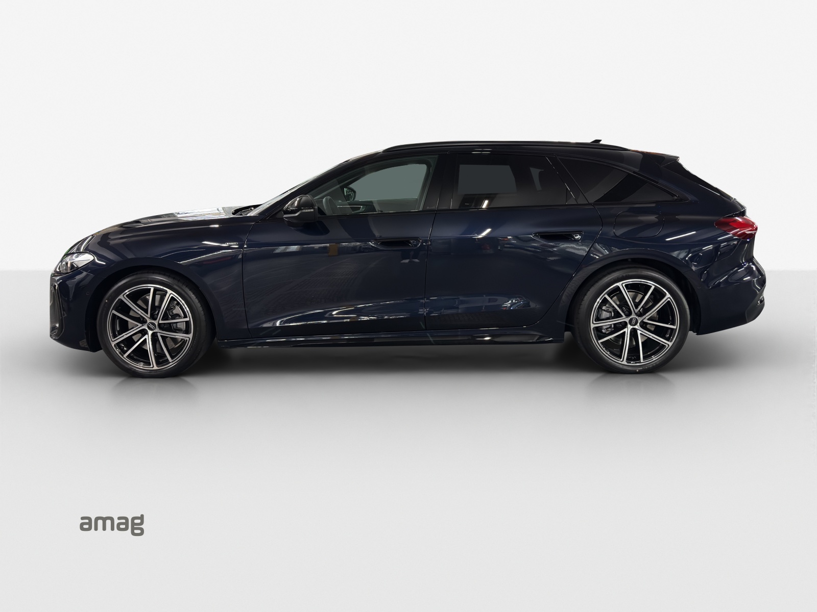 AUDI A5 Avant e-hybrid quattro 220 kW S tronic-image-1