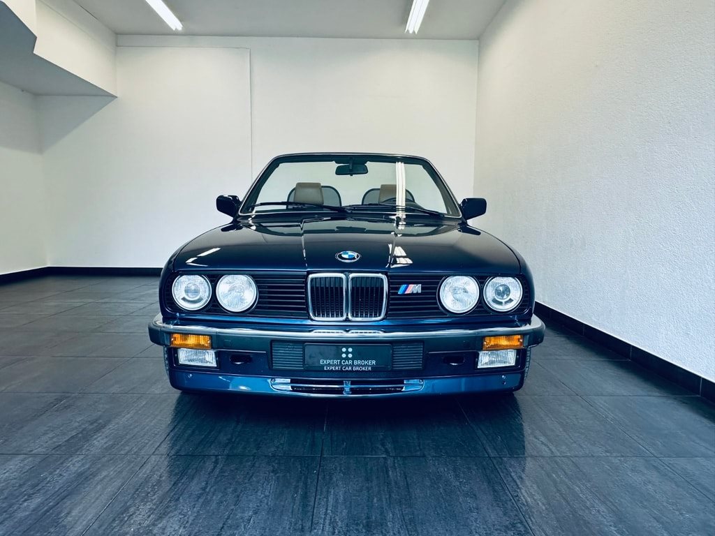 BMW 325 i Cabrio-image-6