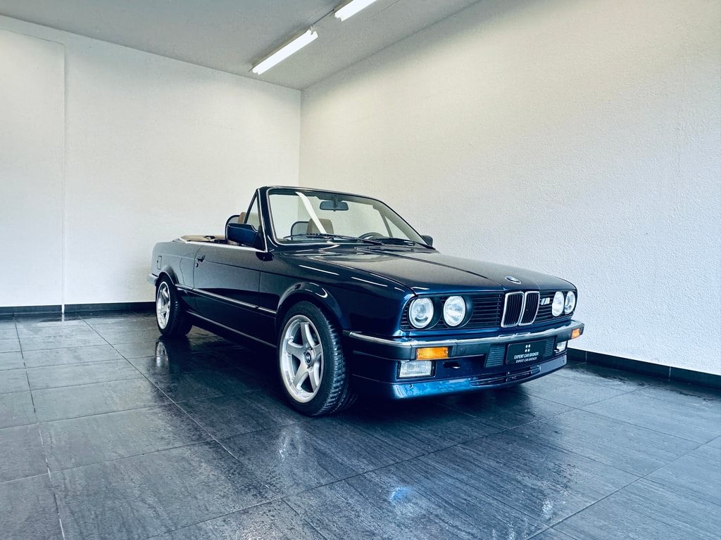 BMW 325 i Cabrio-showroom-element-2