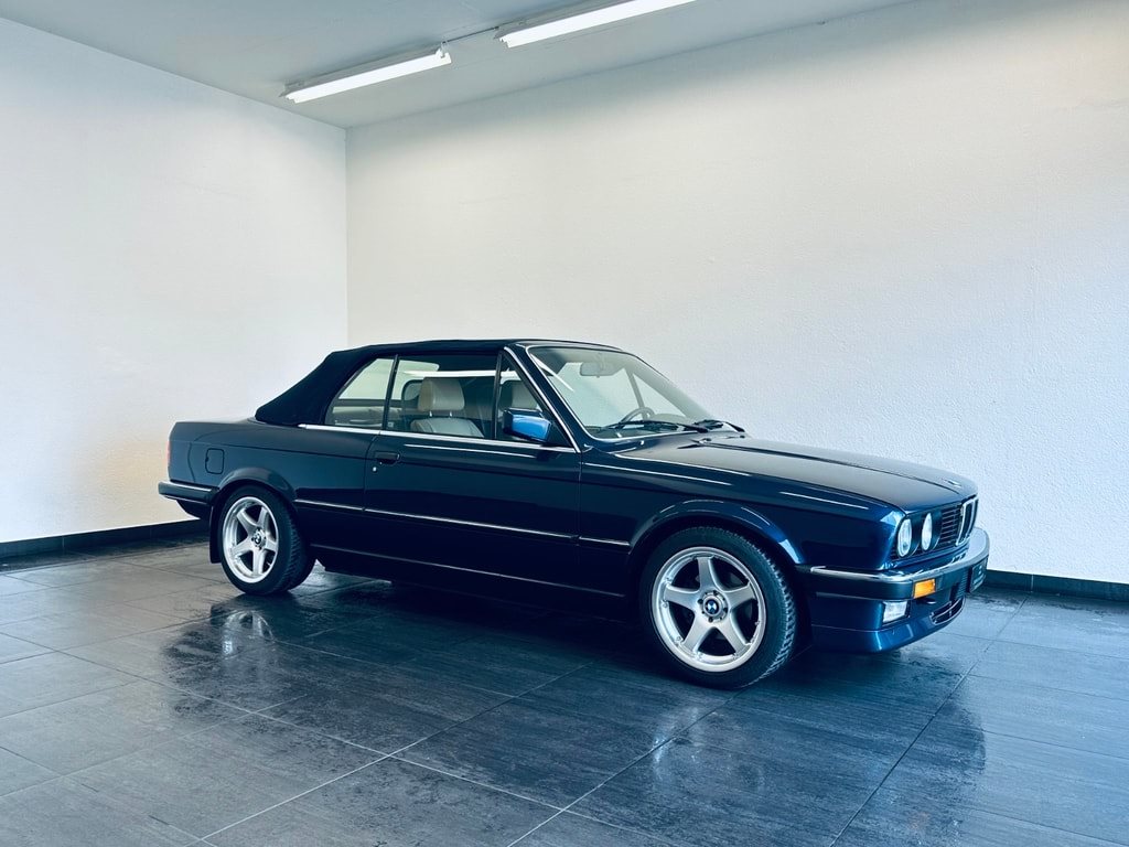 BMW 325 i Cabrio-showroom-element-1